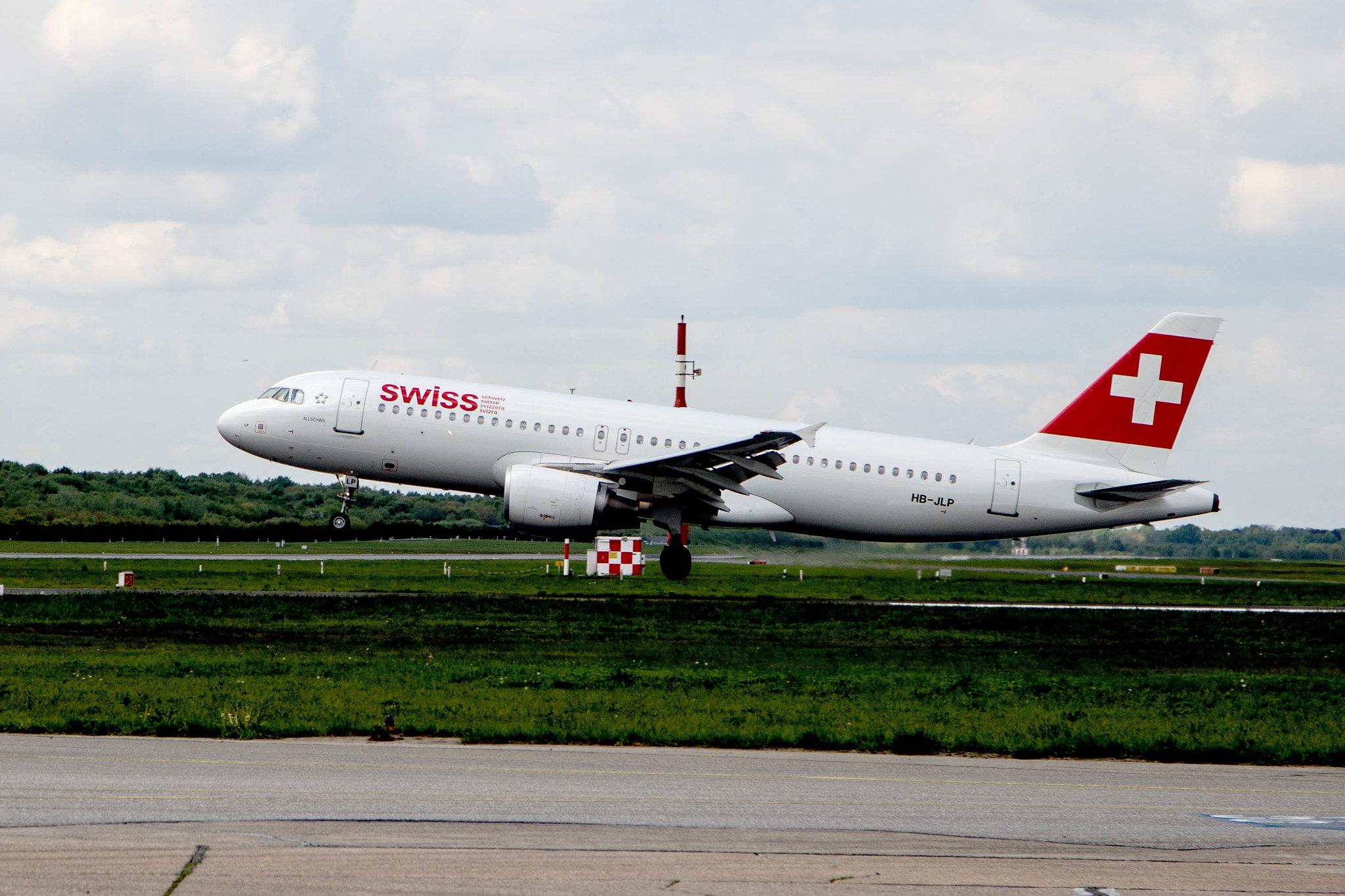 Hamburg Airport: Swiss (LX / SWR) |  Airbus A320-214 A320 | HB-JLP | MSN 4618