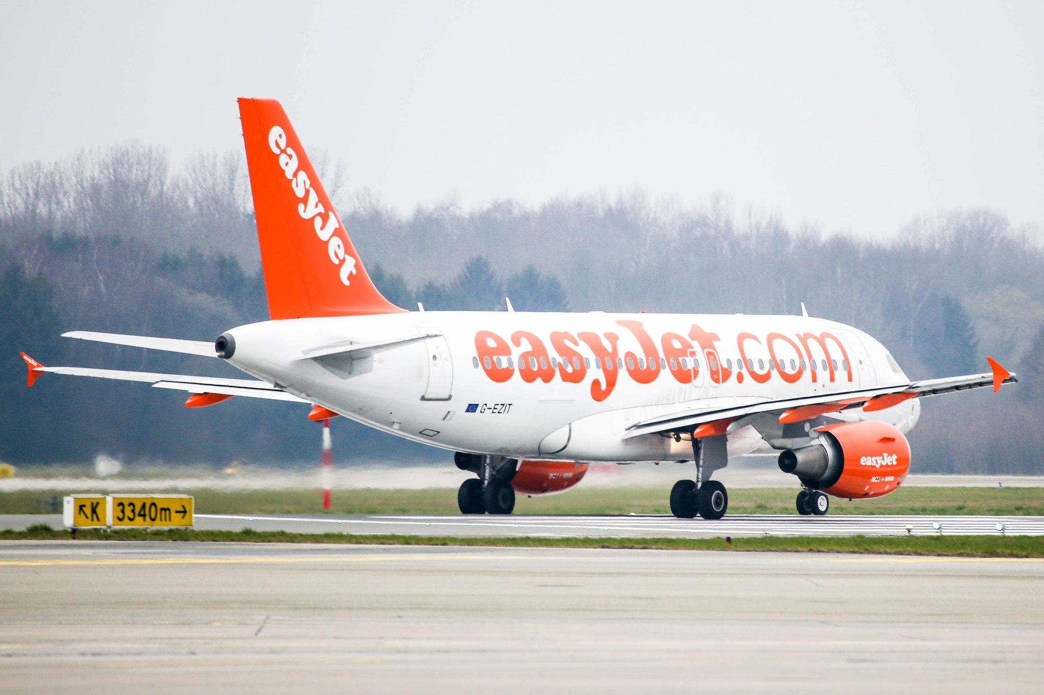 Hamburg Airport: easyJet (U2 / EZY) | Airbus A319-111 A319 | G-EZIT | MSN 2538