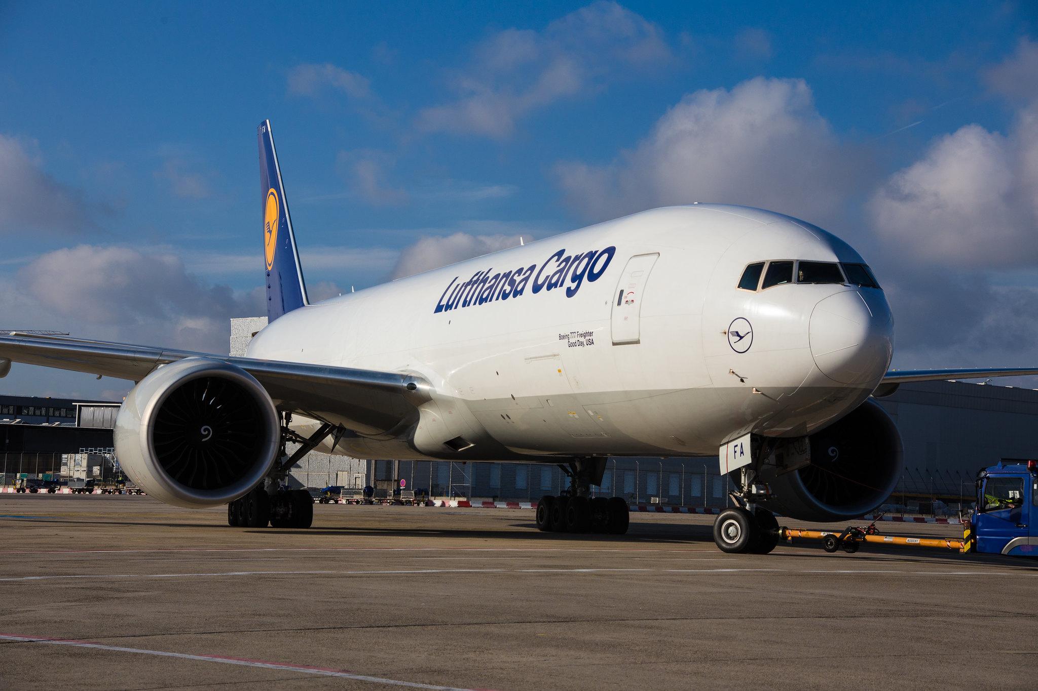 Frankfurt Airport: Lufthansa Cargo (/ GEC) |  Boeing 777-FBT B77L | D-ALFA | MSN 41674