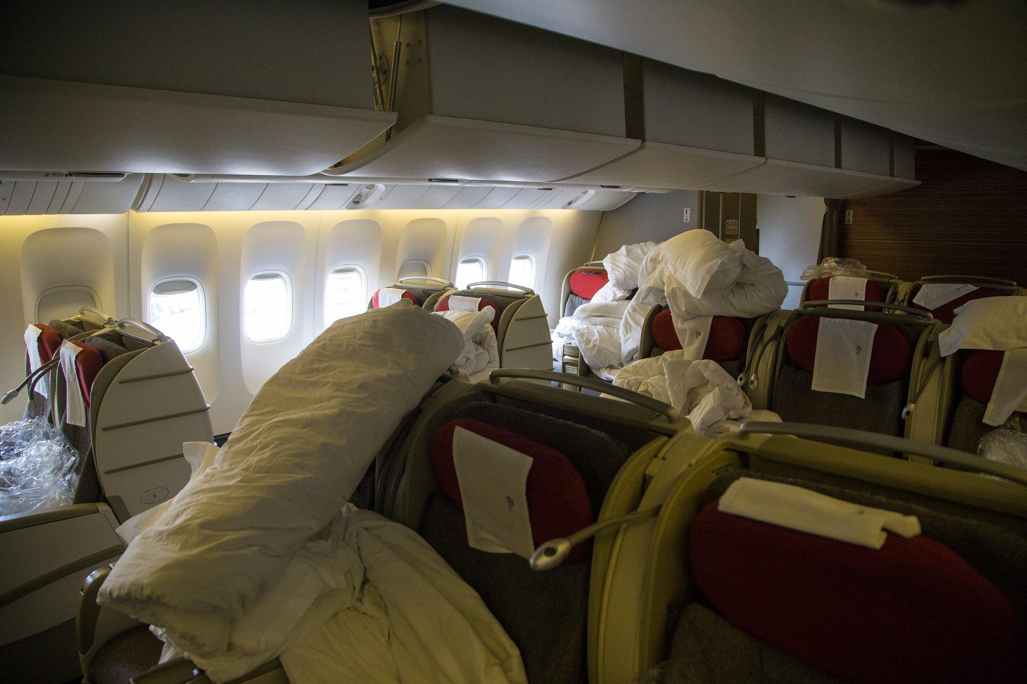 Frankfurt Airport: LATAM Airlines (LA / LAN) | Operator: LATAM Brasil |  Boeing 777-32W(ER) B77W | PT-MUI | MSN 40589 | Business Class