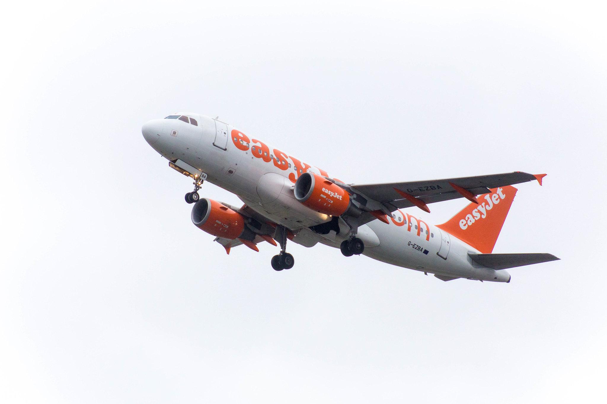 Hamburg Airport: easyJet (U2 / EZY) |  Airbus A319-111 A319 | G-EZBA | MSN 2860