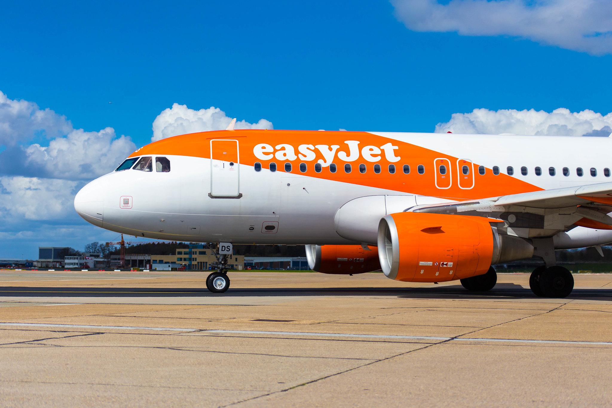 Hamburg Airport: easyJet (U2 / EZY) |  Airbus A319-111 A319 | G-EZDS | MSN 3684