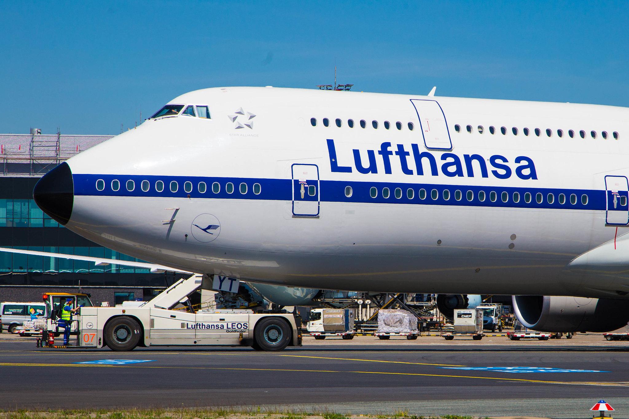 Frankfurt Airport: Lufthansa (LH / DLH) |  Livery: Retro Livery |  Boeing 747-830 B748 | D-ABYT | MSN 37844