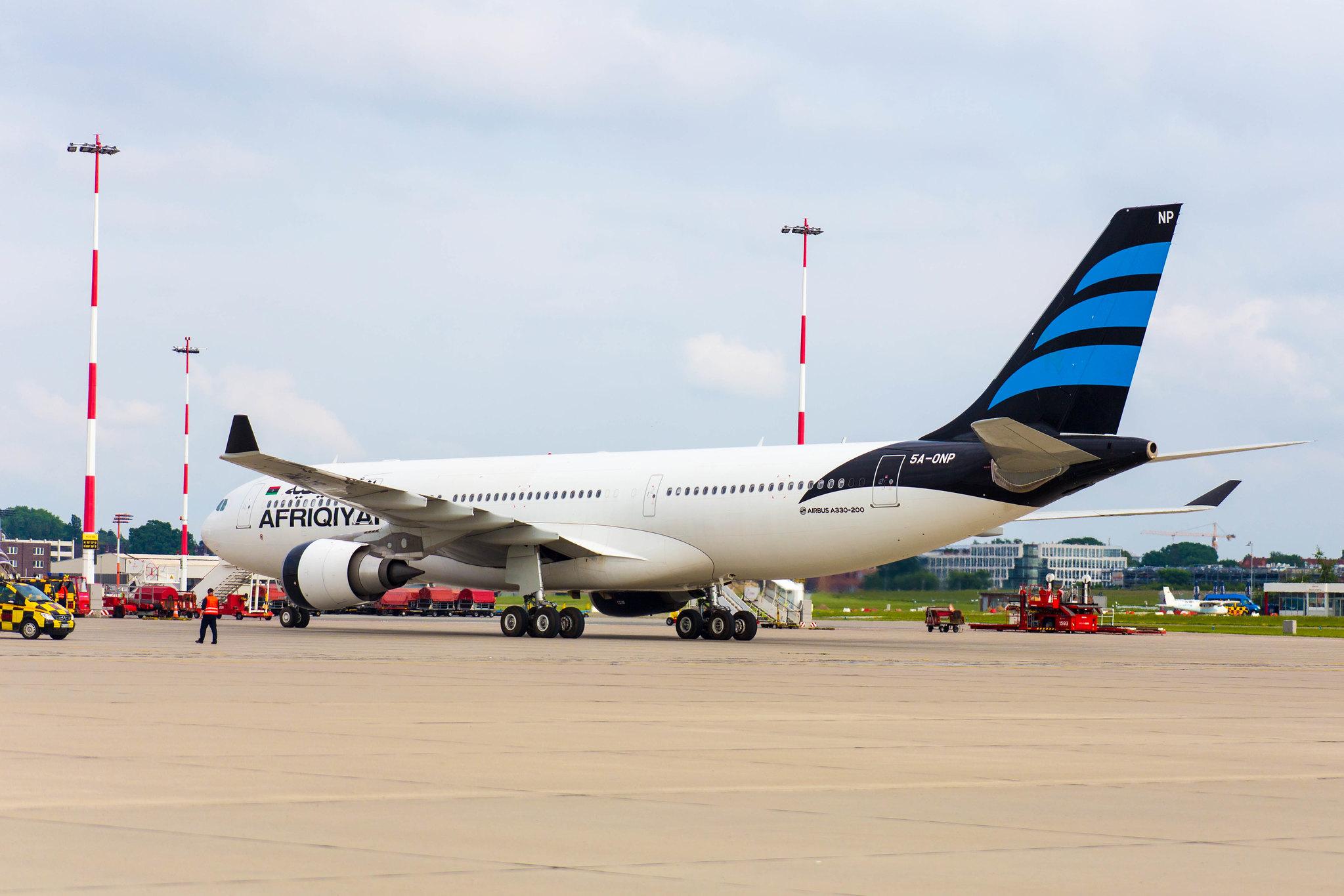 Hamburg Airport: Afriqiyah Airways (8U / AAW) |  Airbus A330-202 A332 | 5A-ONP | MSN 1472