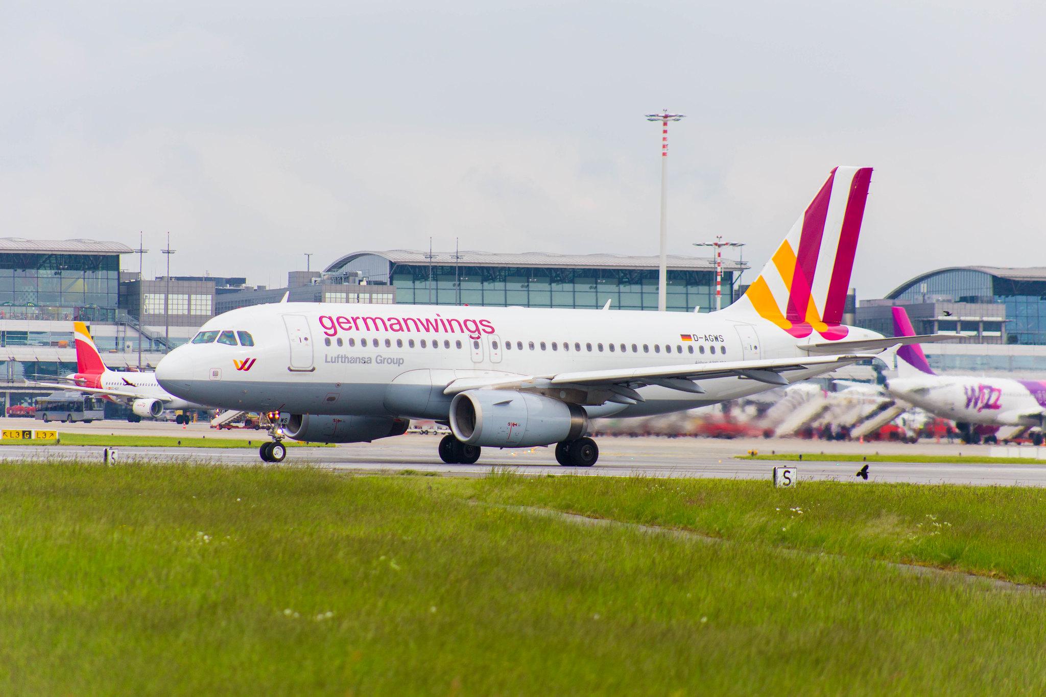 Hamburg Airport: Germanwings (4U / GWI) |  Airbus A319-132 A319 | D-AGWS | MSN 4998