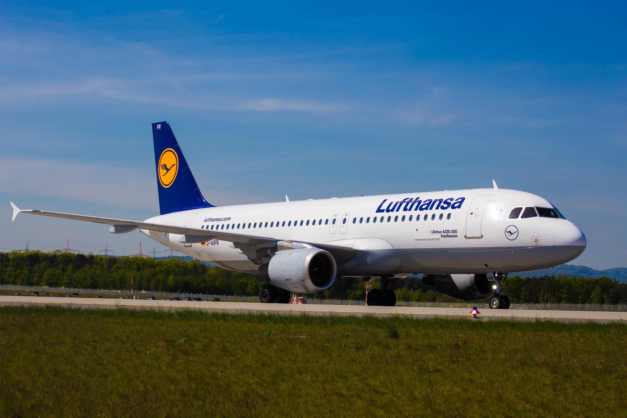 Frankfurt Airport: Lufthansa (LH / DLH) |  Airbus A320-211 A320 | D-AIPR | MSN 0111