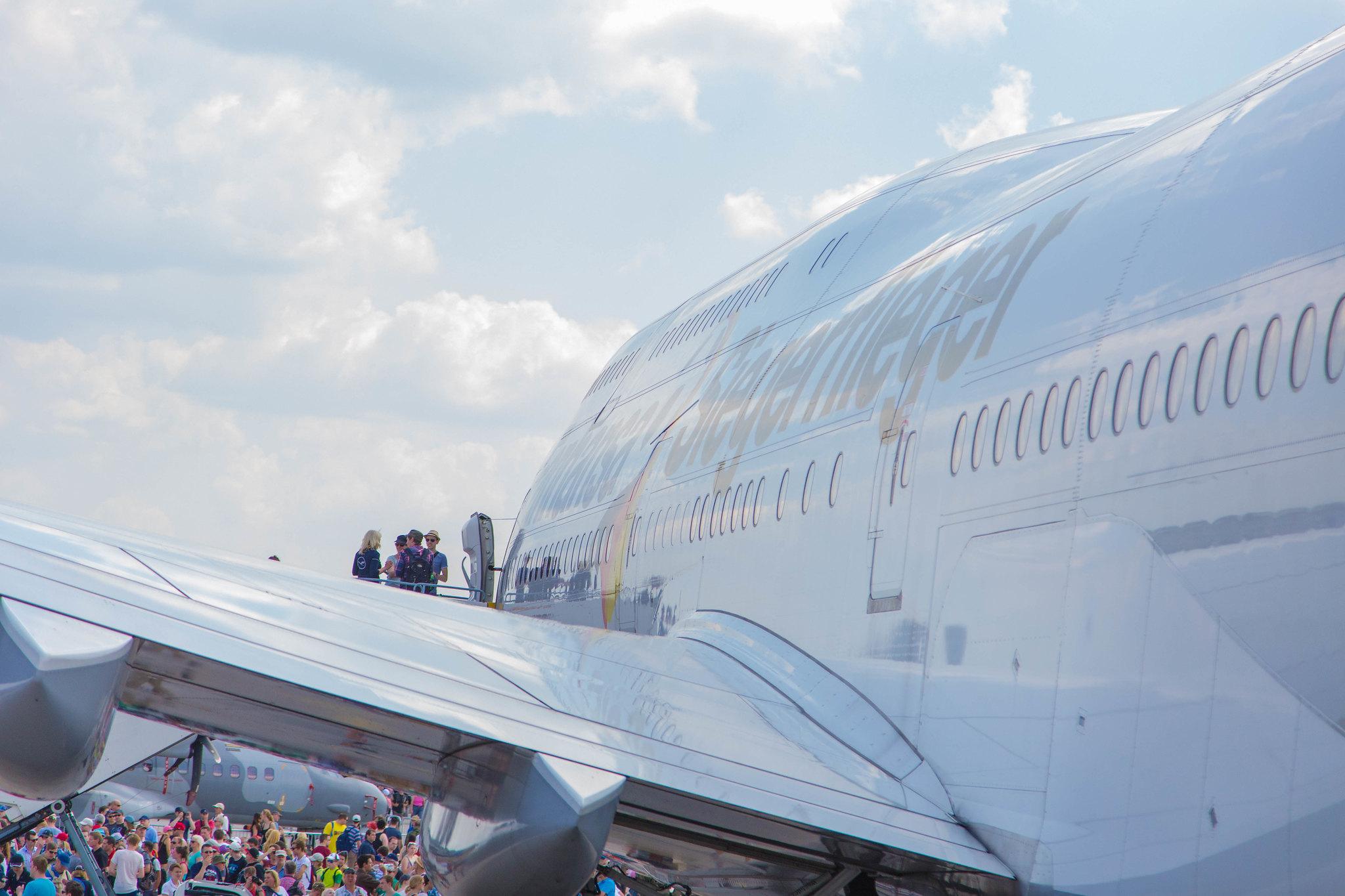 ILA: Lufthansa (LH / DLH) | Livery: Fanhansa Siegerflieger Livery | Boeing 747-830 B748 | D-ABYI | MSN 37833