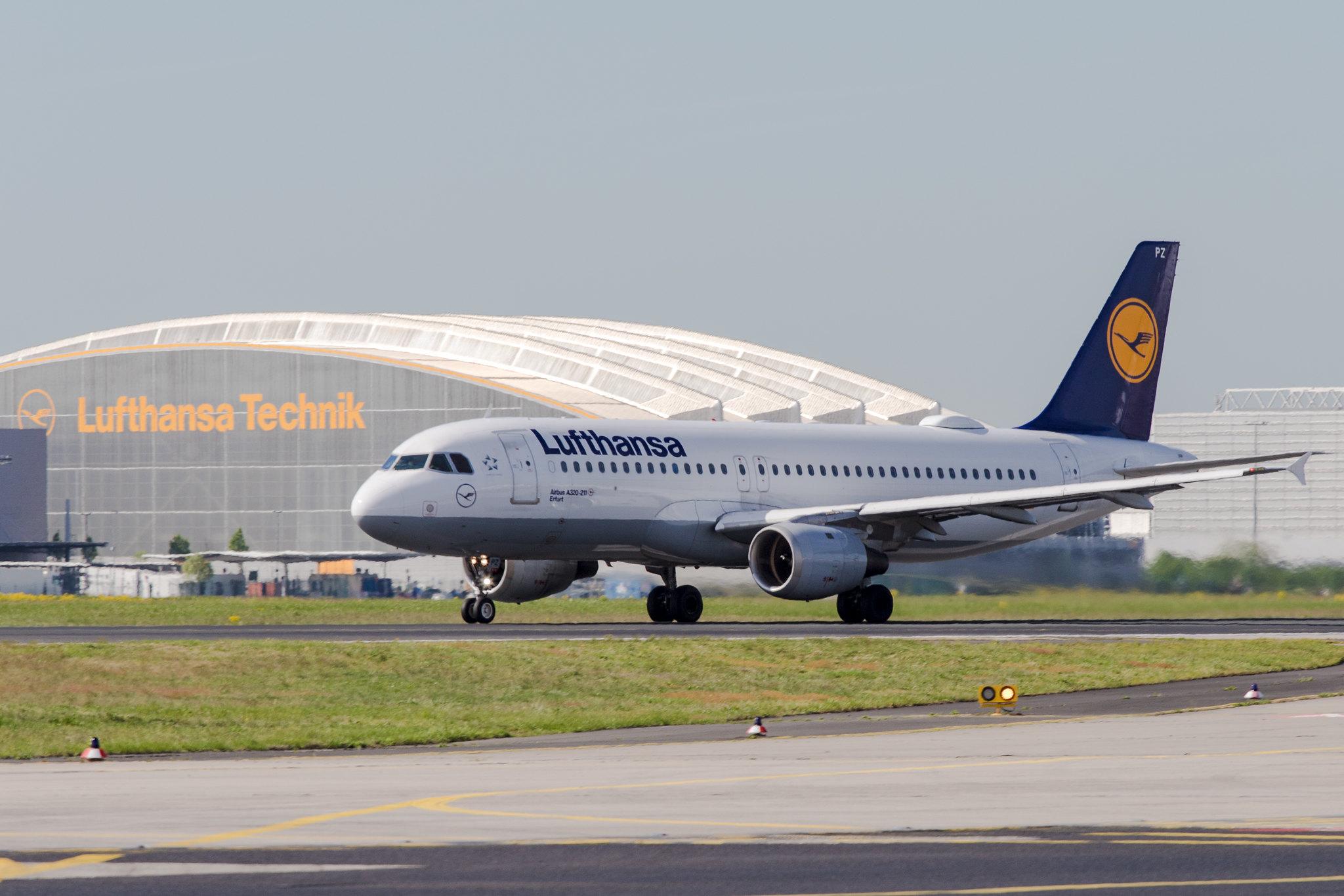 Frankfurt Airport: Lufthansa (LH / DLH) |  Airbus A320-211 A320 | D-AIPZ | MSN 0162