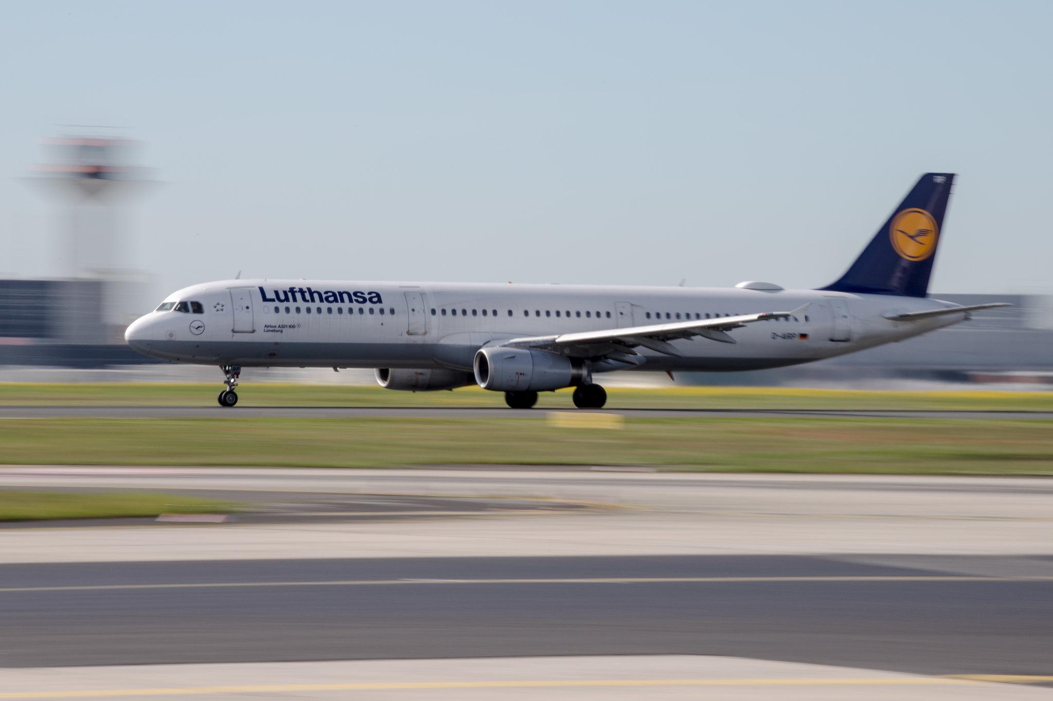 Frankfurt Airport: Lufthansa (LH / DLH) |  Airbus A321-131 A321 | D-AIRF | MSN 0493