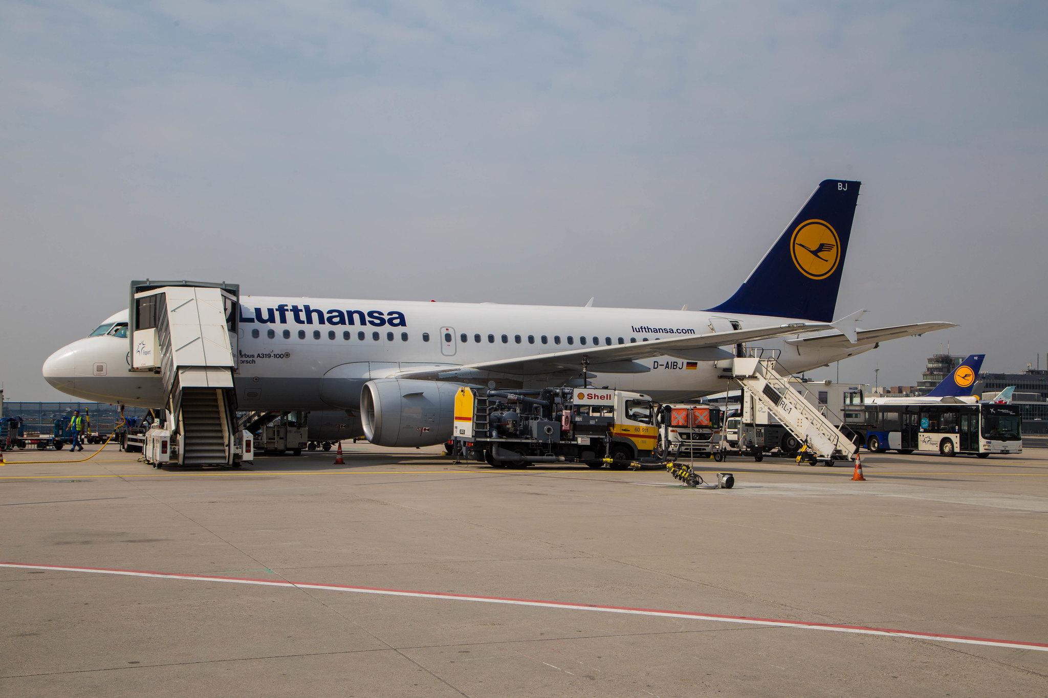 Frankfurt Airport: Lufthansa (LH / DLH) |  Airbus A319-112 A319 | D-AIBJ | MSN 5293