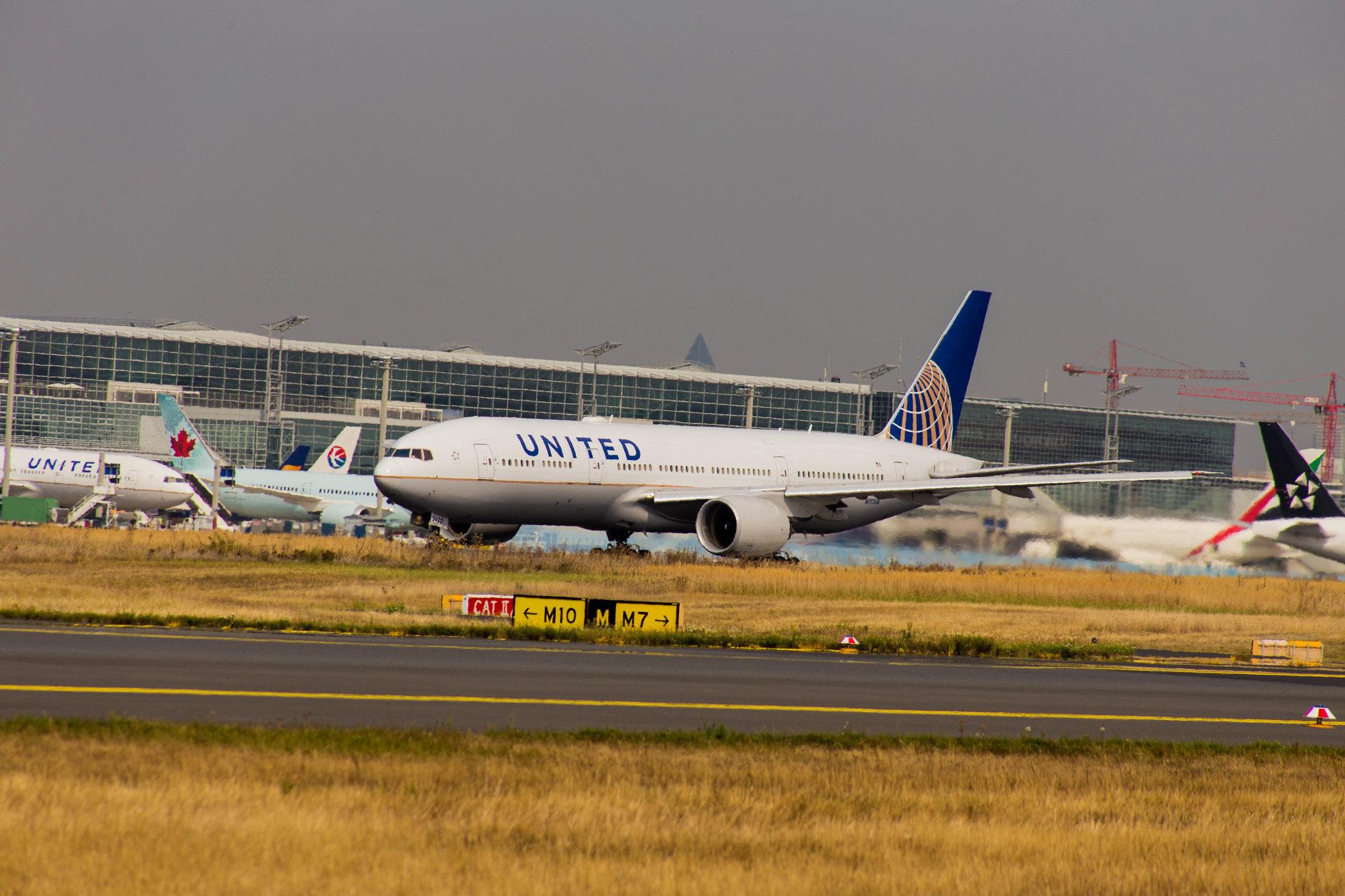 Frankfurt Airport: United Airlines (UA / UAL) |  Boeing 777-222 B772 | N777UA | MSN 26916