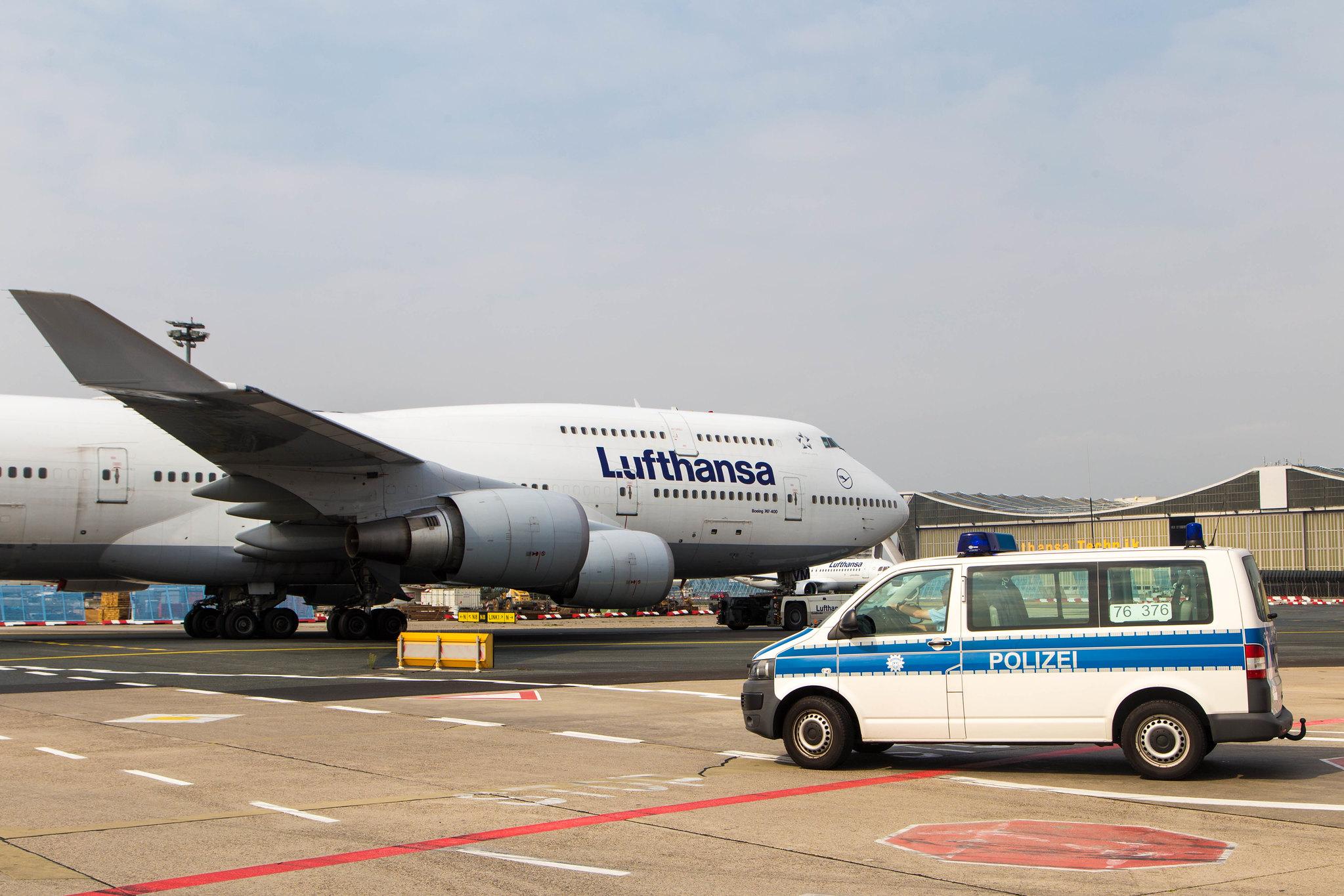 Frankfurt Airport: Lufthansa (LH / DLH) |  Boeing 747-430 B744 | D-ABVM | MSN 29101