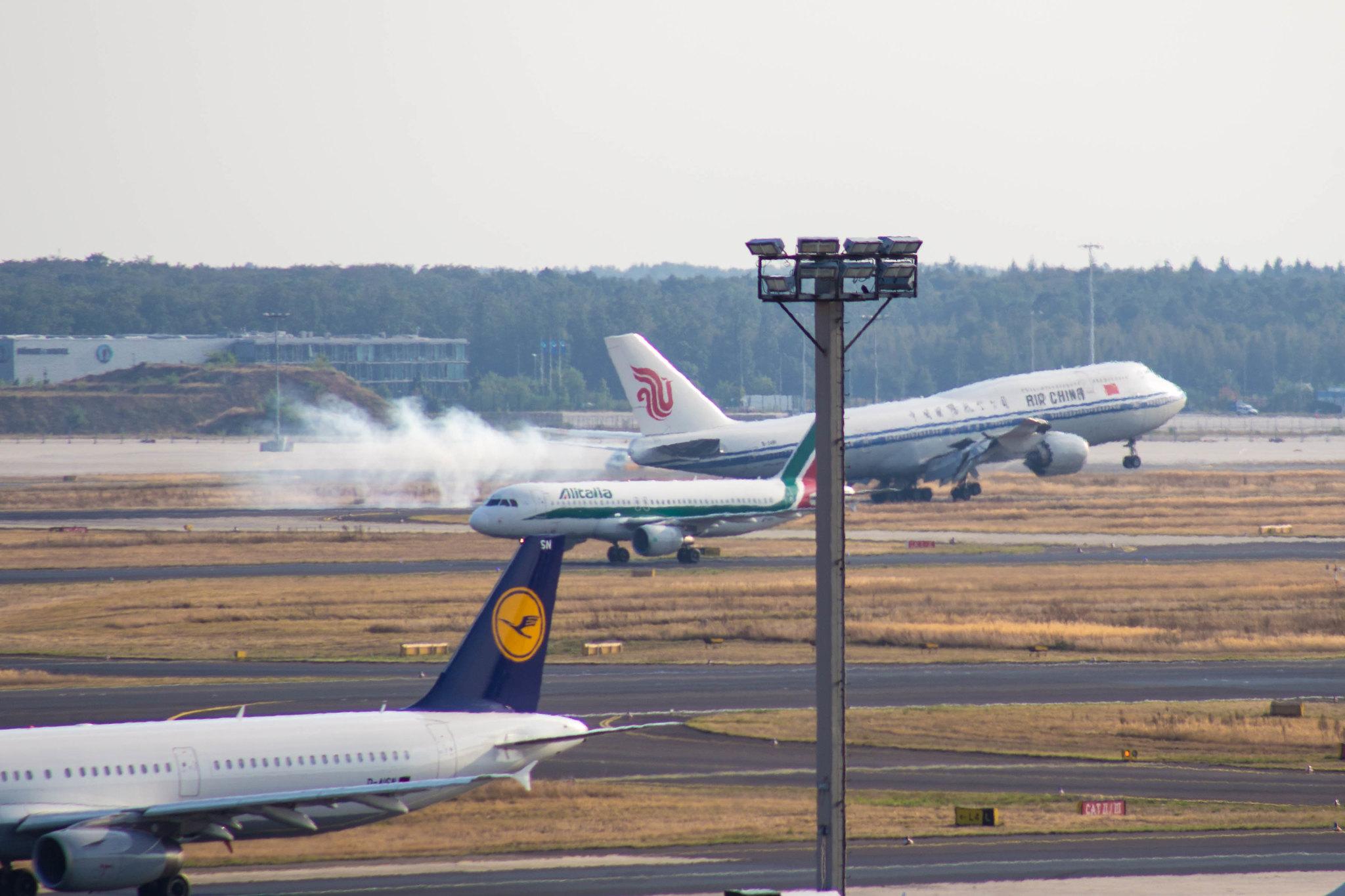 Frankfurt Airport: Air China (CA / CCA) |  Boeing 747-89L B748 | B-2481 | MSN 41847