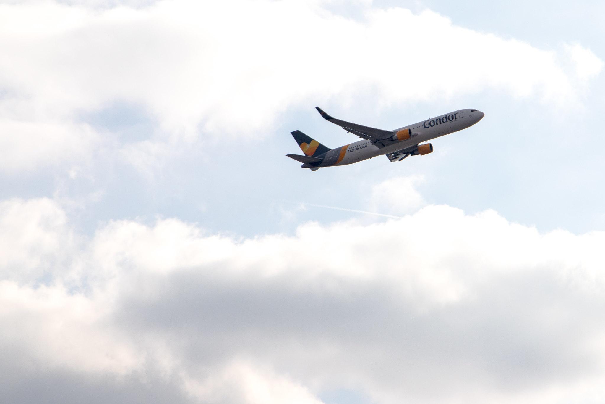 Frankfurt Airport: Condor (DE / CFG) |  Boeing 767-330(ER) B763 | D-ABUH | MSN 26986
