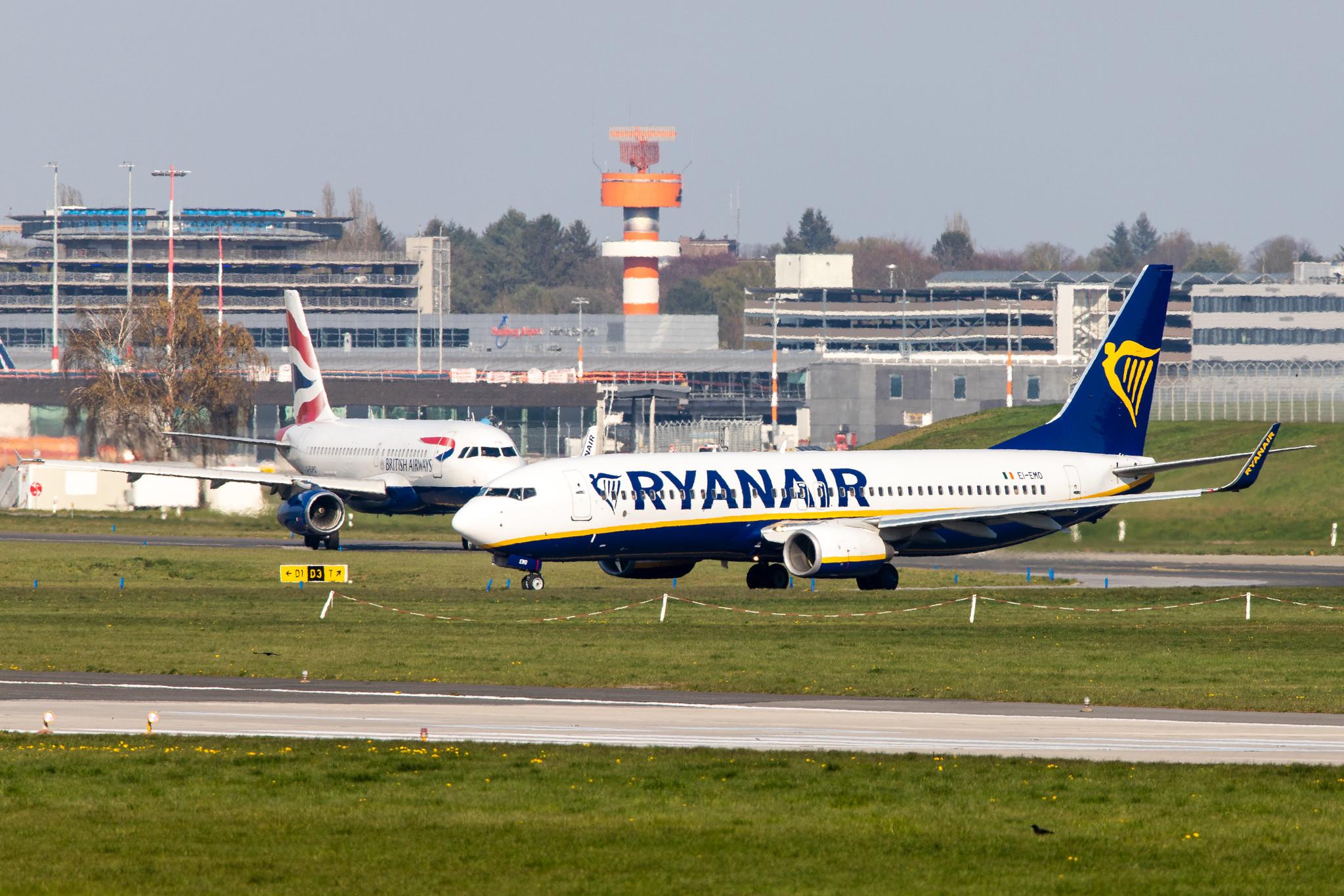 Hamburg Airport: Ryanair (FR / RYR) |  Boeing 737-8AS B738 | EI-EMO | MSN 40283