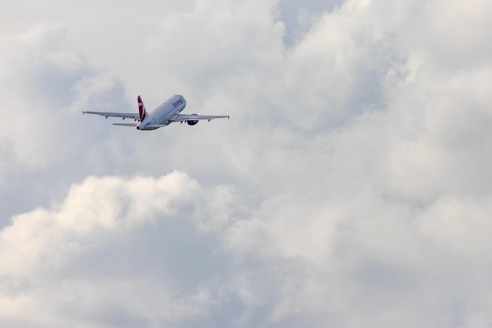 Hamburg Airport: Eurowings (EW / EWG) | Operator: Czech Airlines |  Airbus A319-112 A319 | OK-NEN | MSN 3436