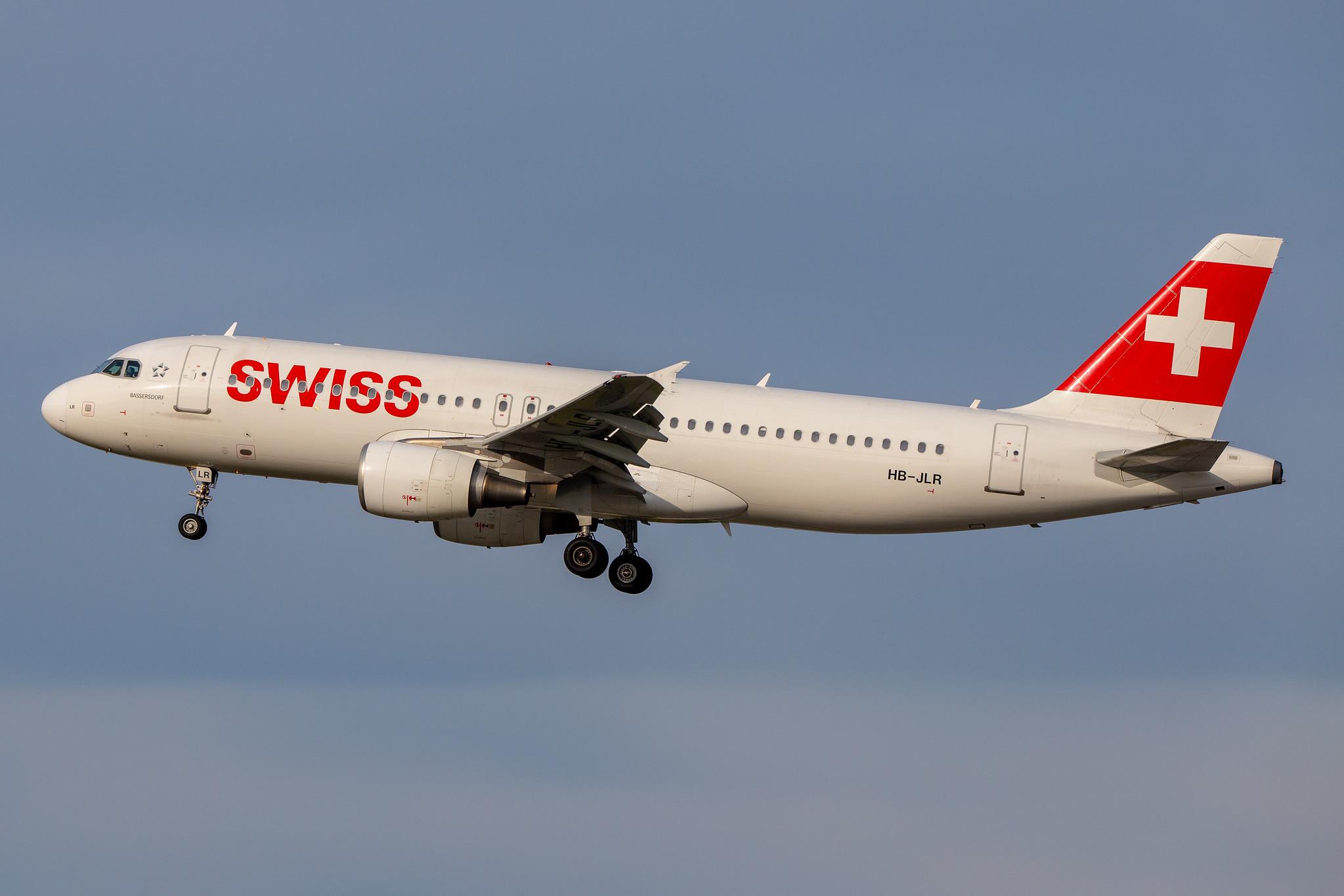 Hamburg Airport: Swiss (LX / SWR) |  Airbus A320-214 A320 | HB-JLR | MSN 5037