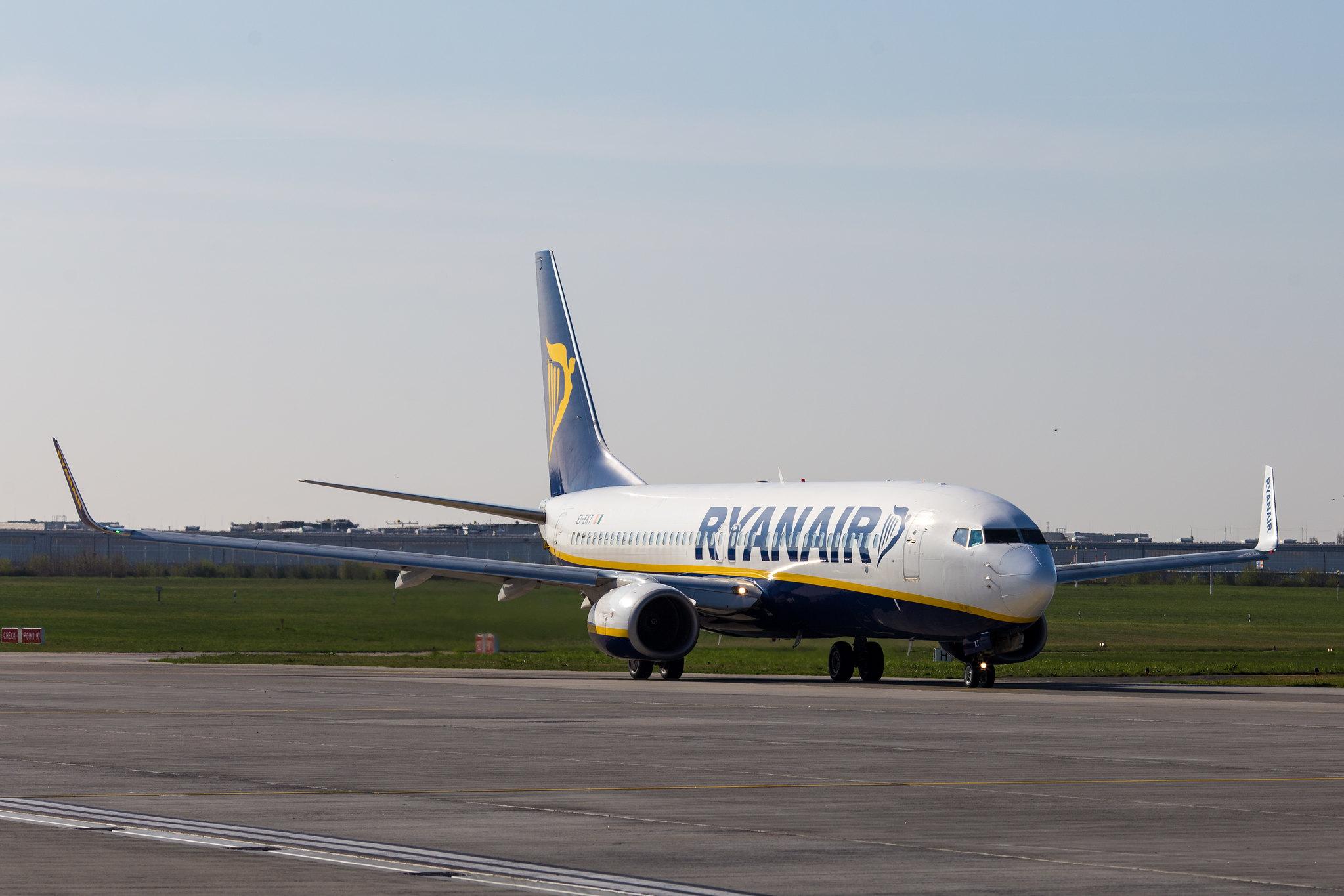 Hamburg Airport: Ryanair (FR / RYR) |  Boeing 737-8AS B738 | EI-EKT | MSN 38505