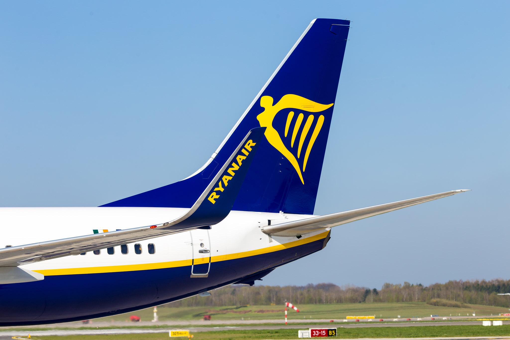 Hamburg Airport: Ryanair (FR / RYR) |  Boeing 737-8AS B738 | EI-EBS | MSN 35001