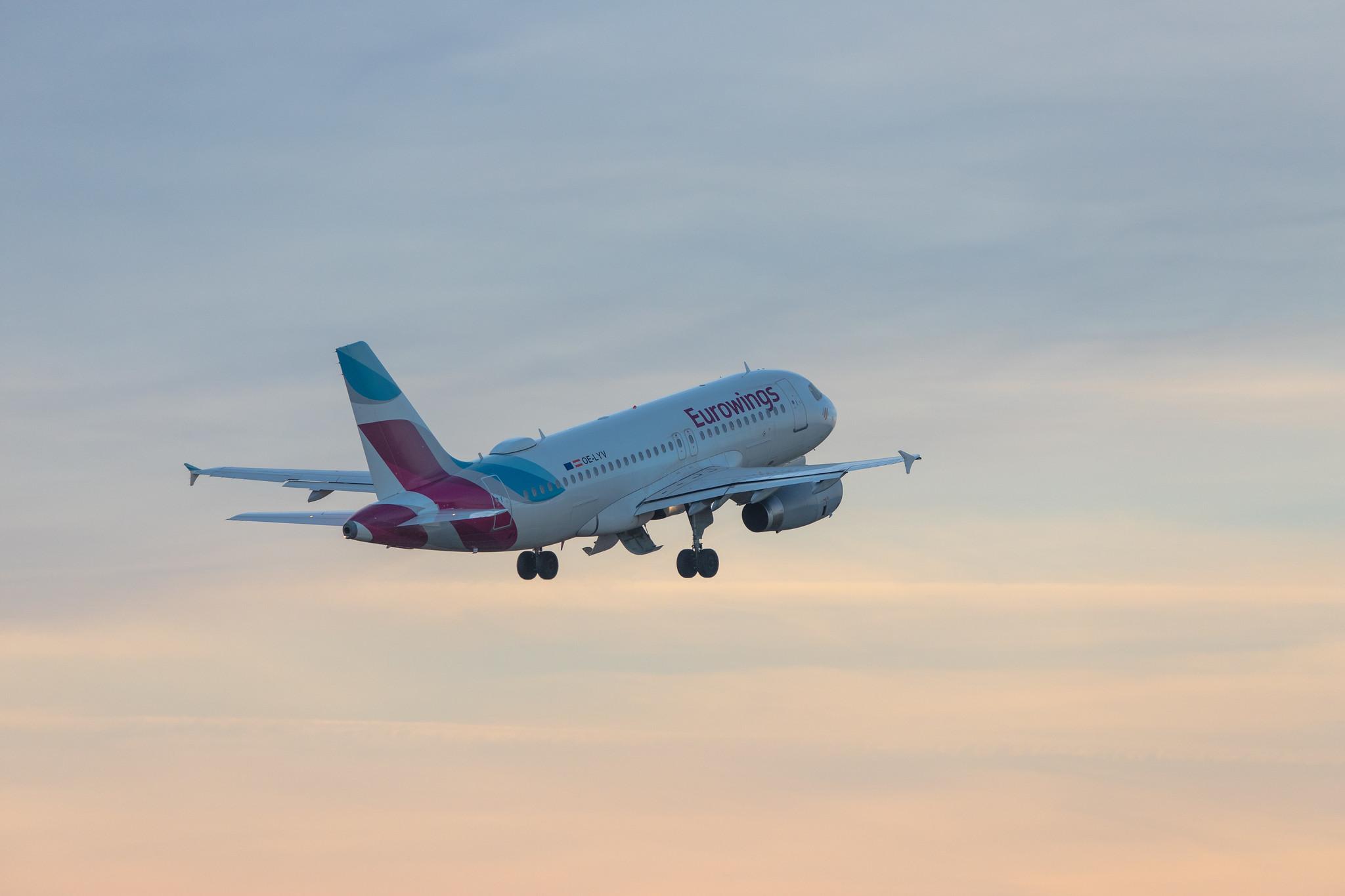 Hamburg Airport: Eurowings (EW / EWG) | Operator: Eurowings Europe |  Airbus A319-132 A319 | OE-LYV | MSN 5043