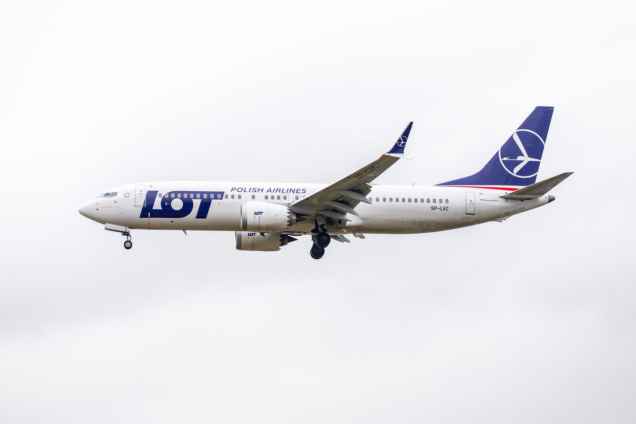 London Heathrow Airport: LOT (LO / LOT) |  Boeing 737 MAX 8 B38M | SP-LVC | MSN 43347