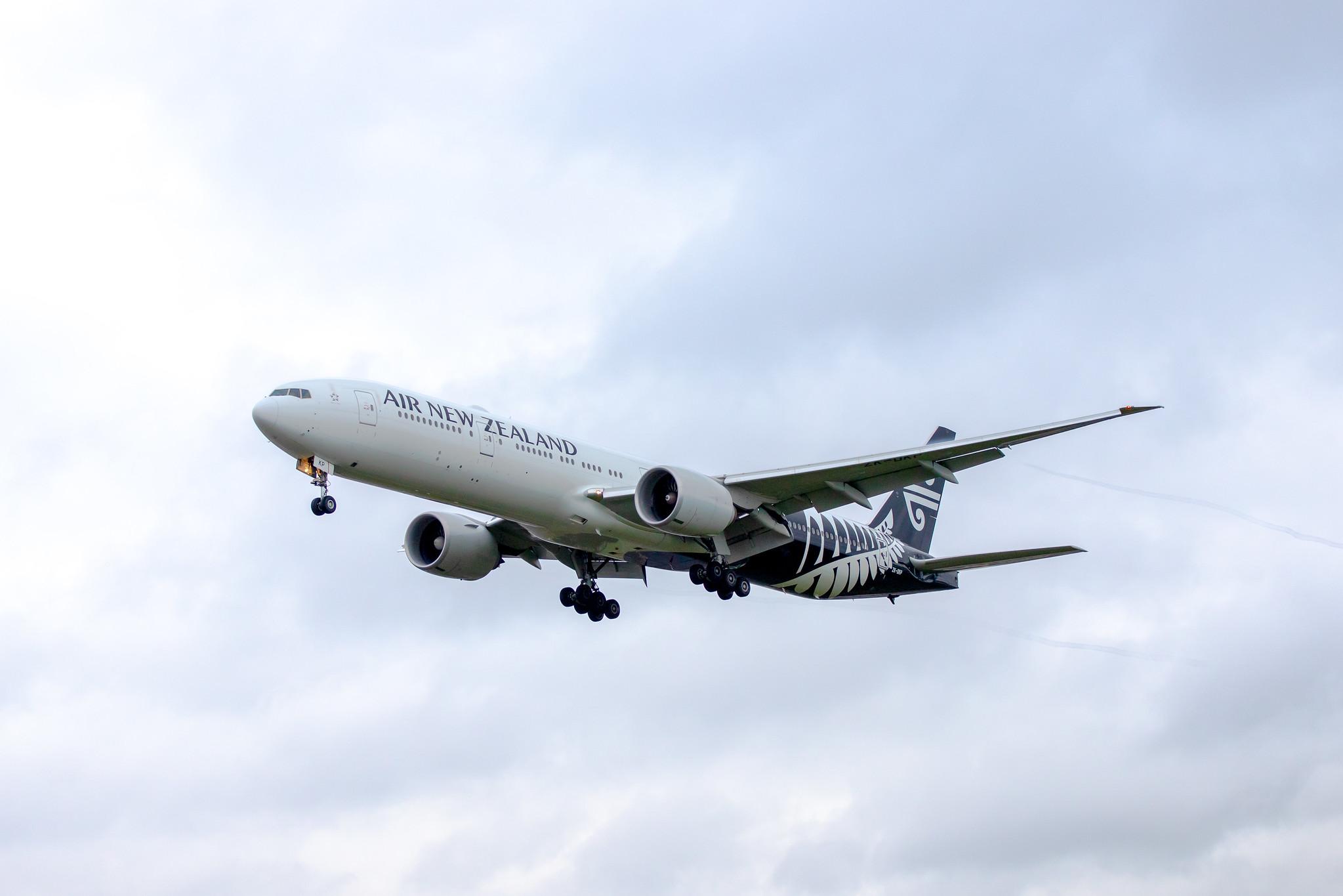 London Heathrow Airport: Air New Zealand (NZ / ANZ) | Boeing 777-319(ER) B77W | ZK-OKP | MSN 39041