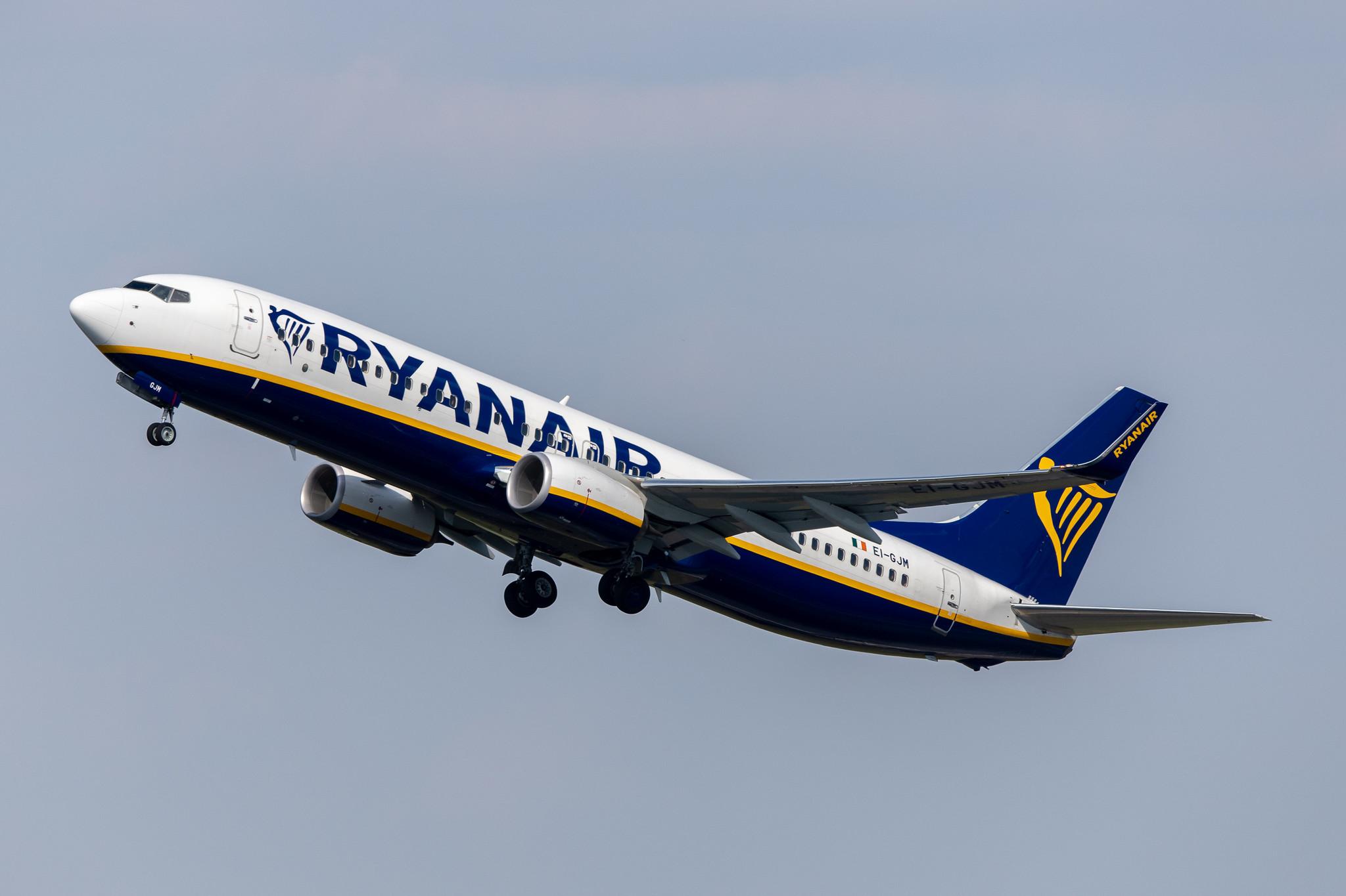 Düsseldorf Airport: Ryanair (FR / RYR) |  Boeing 737-8AS B738 | EI-GJM | MSN 44827