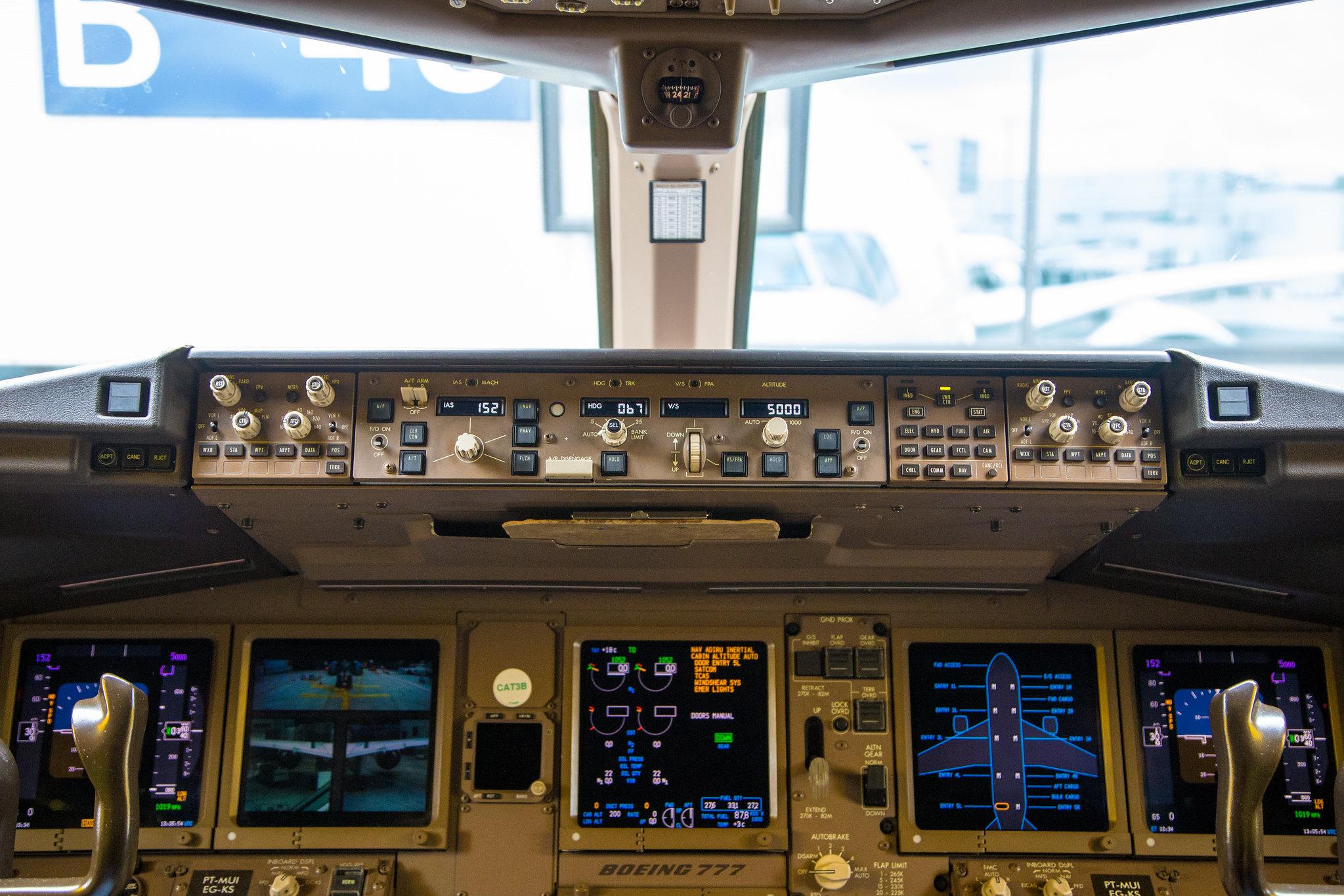 Frankfurt Airport: LATAM Airlines (LA / LAN) | Operator: LATAM Brasil |  Boeing 777-32W(ER) B77W | PT-MUI | MSN 40589