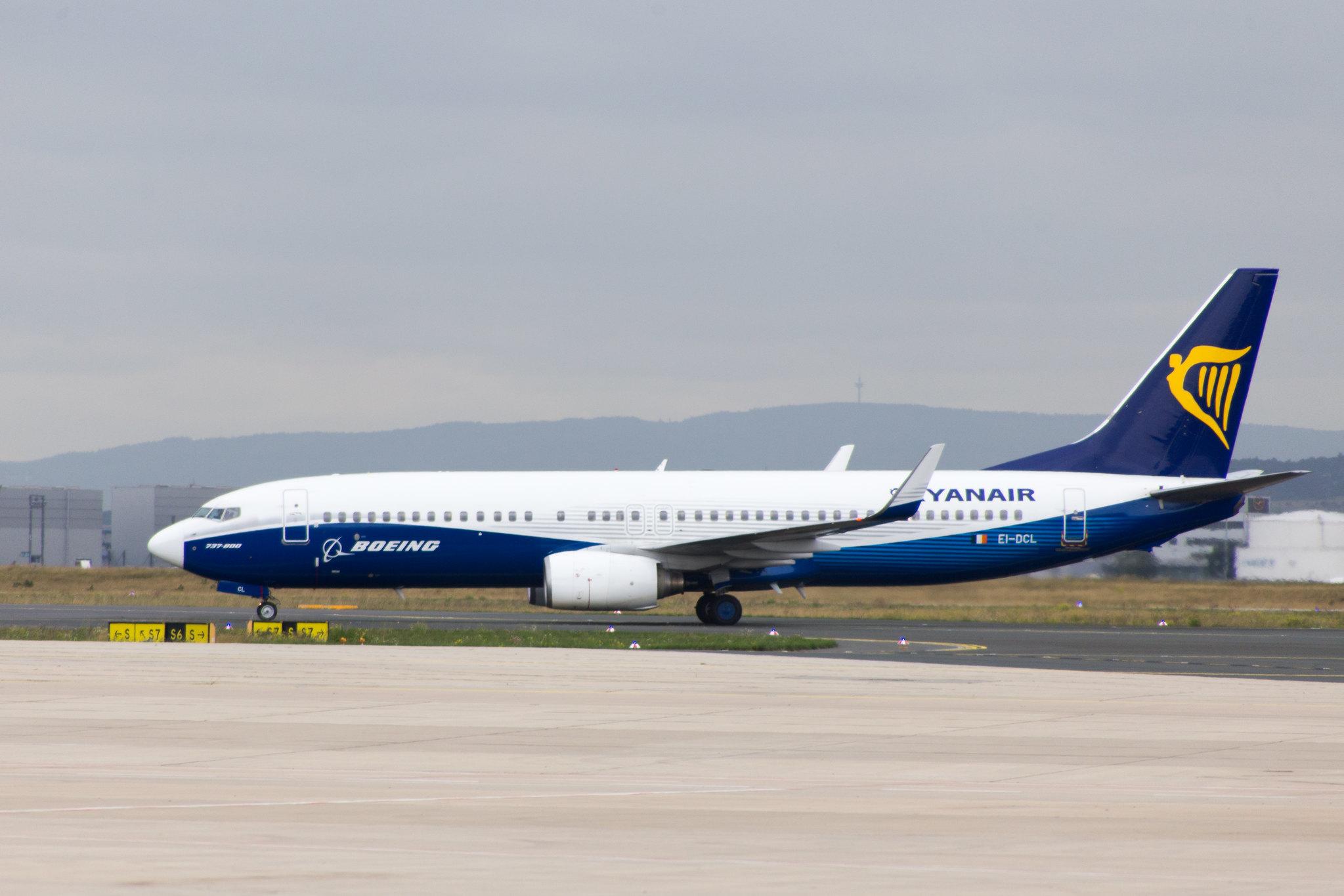 Frankfurt Airport: Ryanair (FR / RYR) |  Livery: Dreamliner Livery |  Boeing 737-8AS B738 | EI-DCL | MSN 33806