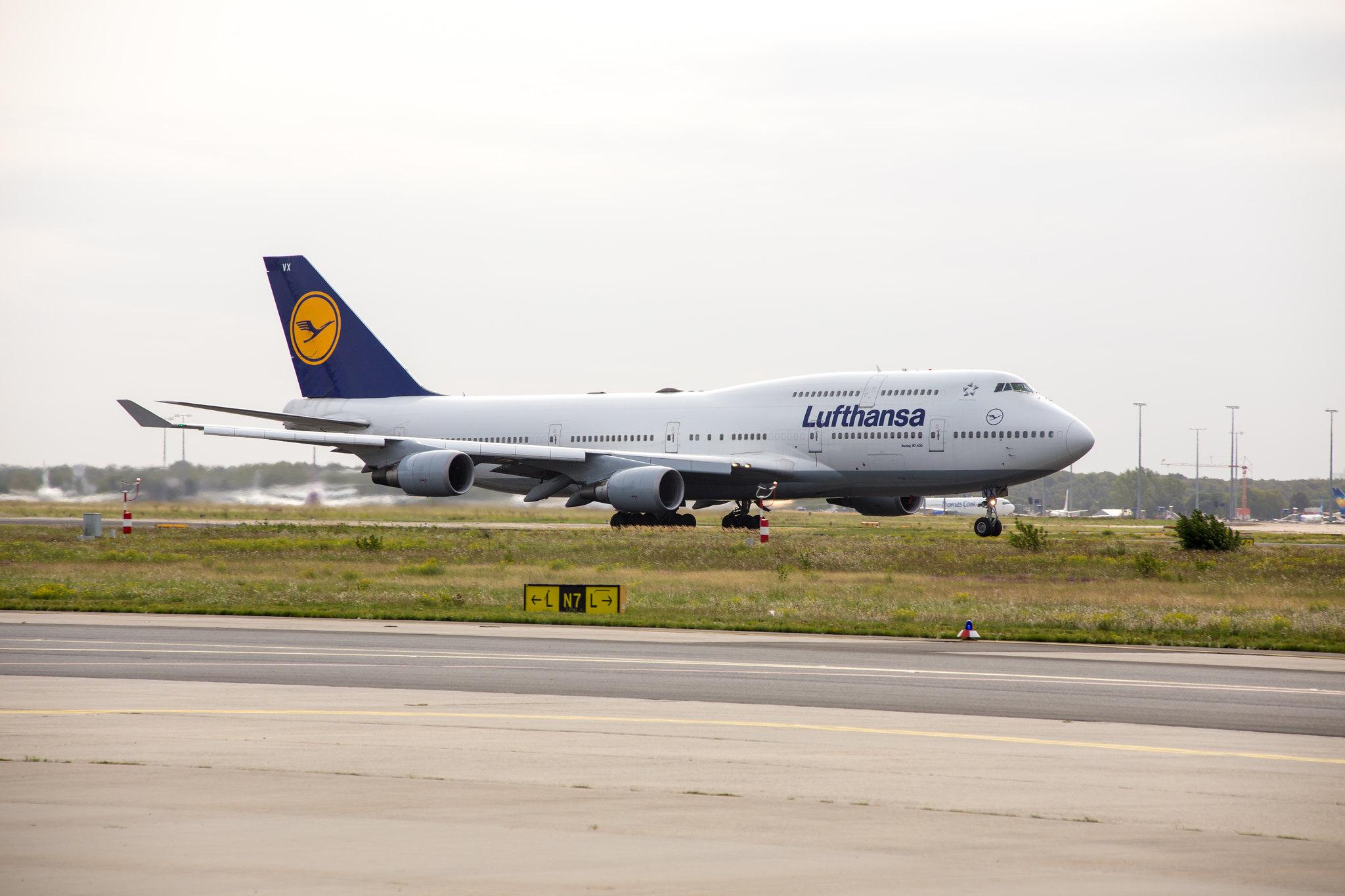 Frankfurt Airport: Lufthansa (LH / DLH) |  Boeing 747-430 B744 | D-ABVX | MSN 29868