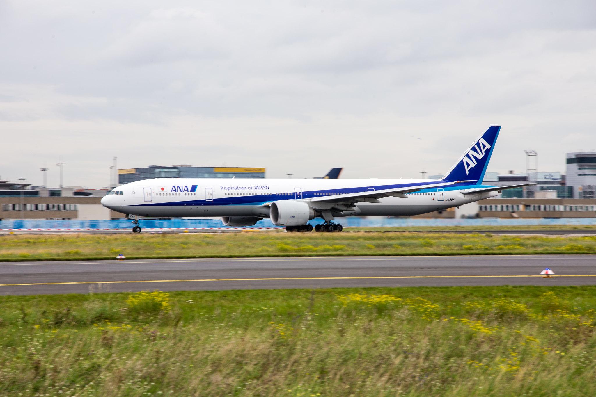 Frankfurt Airport: All Nippon Airways (NH / ANA) |  Boeing 777-381(ER) B77W | JA784A | MSN 37950