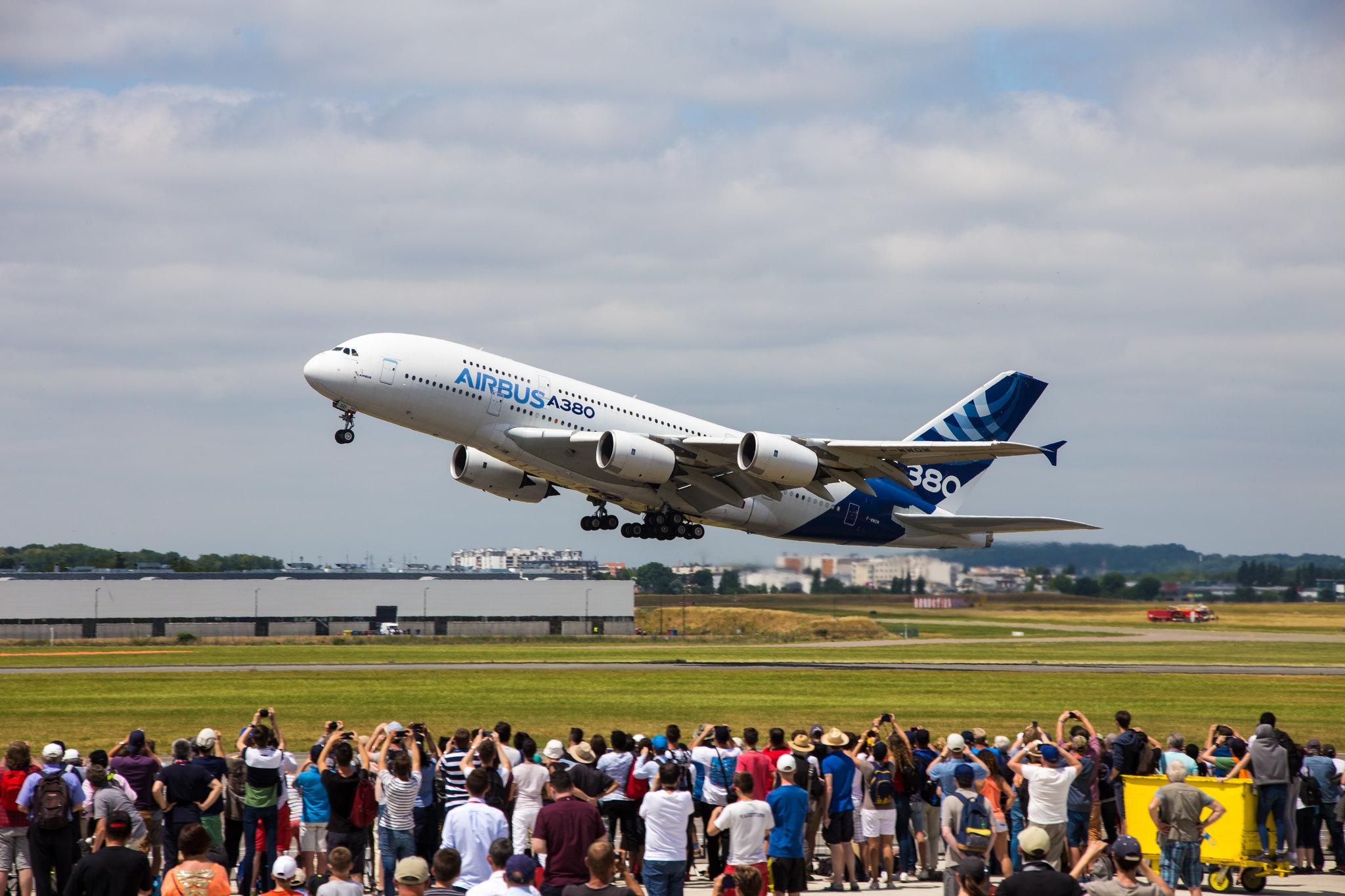 Paris Air Show 2017: Airbus (/ AIB) |  Airbus A380-841 A388 | F-WWOW | MSN 001