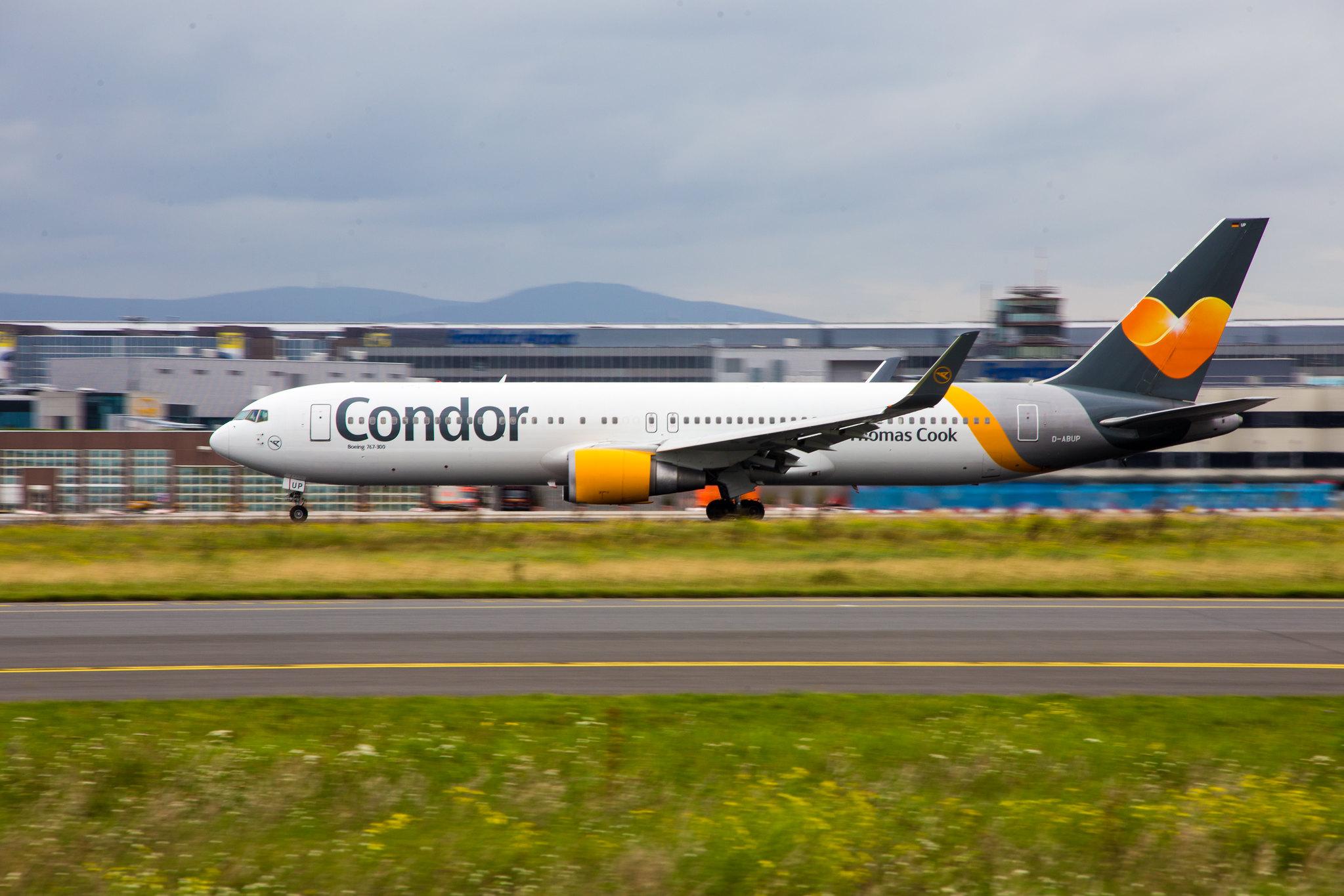 Frankfurt Airport: Condor (DE / CFG) |  Boeing 767-3Q8(ER) B763 | D-ABUP | MSN 30048