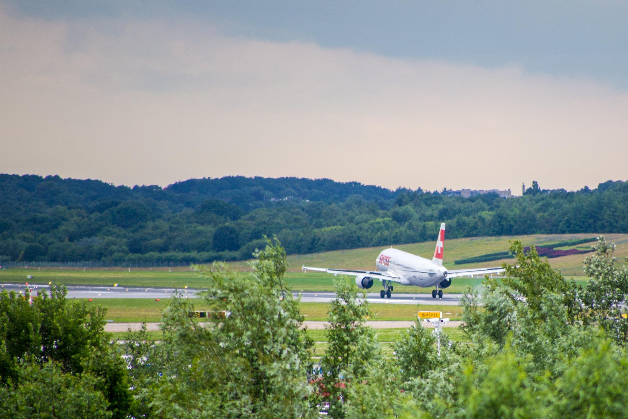Hamburg Airport: Swiss (LX / SWR) |  Airbus A320-214 A320 | HB-IJL | MSN 0603