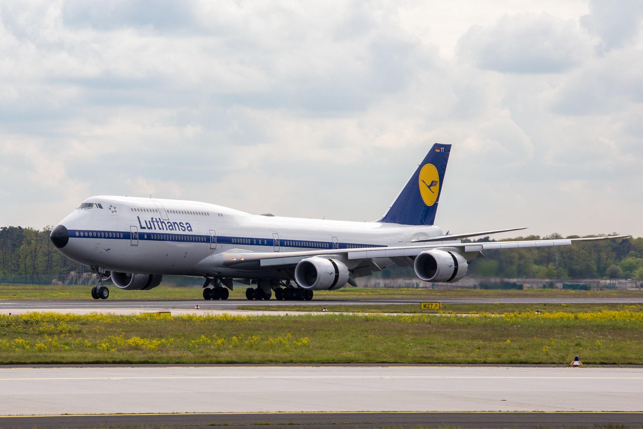 Frankfurt Airport: Lufthansa (LH / DLH) |  Livery: Retro Livery |  Boeing 747-830 B748 | D-ABYT | MSN 37844