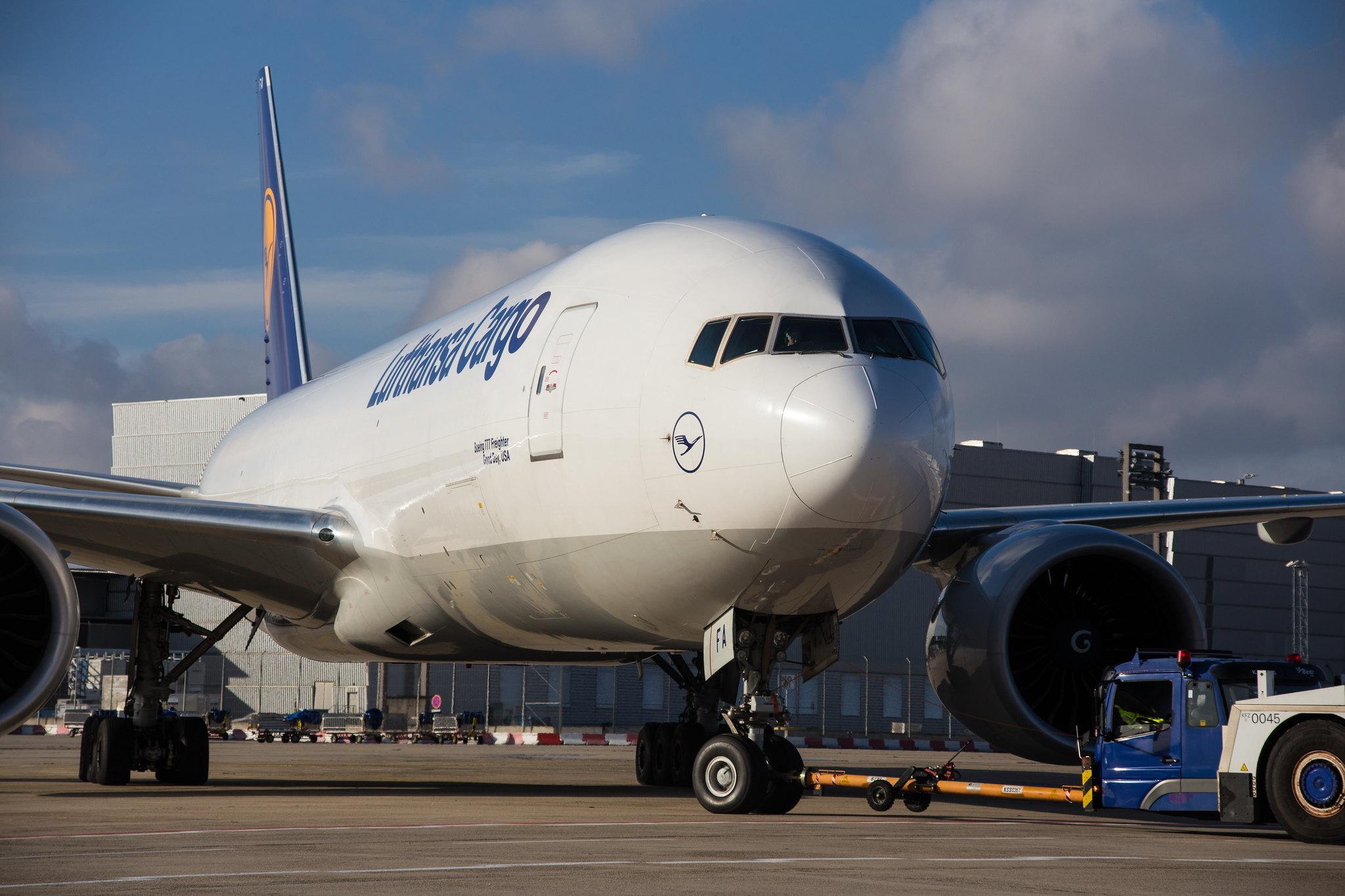 Frankfurt Airport: Lufthansa Cargo (/ GEC) |  Boeing 777-FBT B77L | D-ALFA | MSN 41674