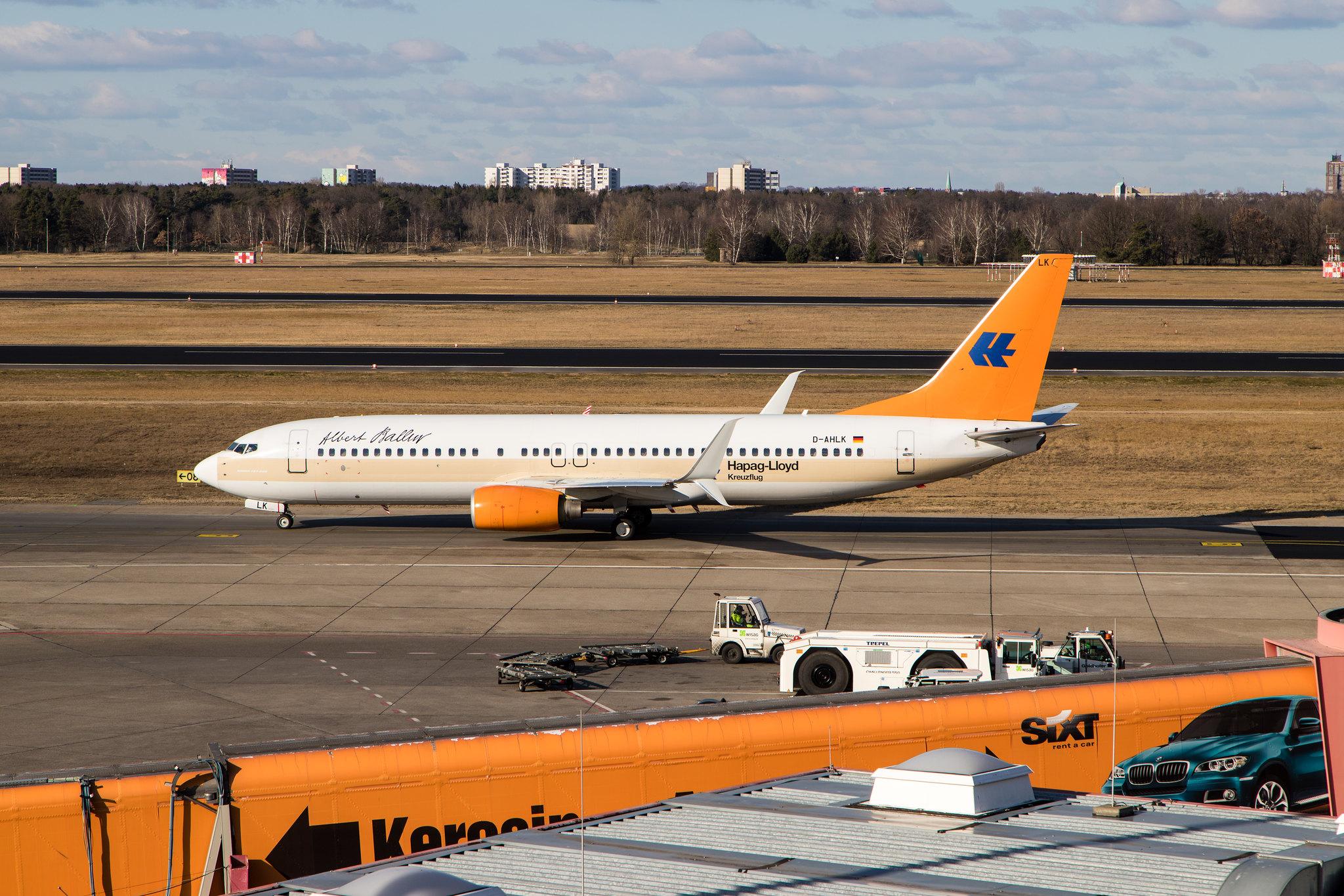 Flughafen Berlin Tegel (TXL): TUI (X3 / TUI) | Livery: Hapag-Lloyd Kreuzfahrten Livery | Operator: TUI fly | Boeing 737-8K5 B738 | D-AHLK | MSN 35143