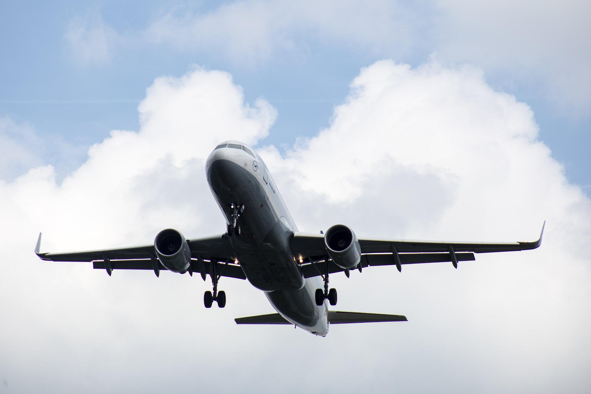 Frankfurt Airport: Lufthansa (LH / DLH) |  Airbus A320-214 A320 | D-AIUG | MSN 6202