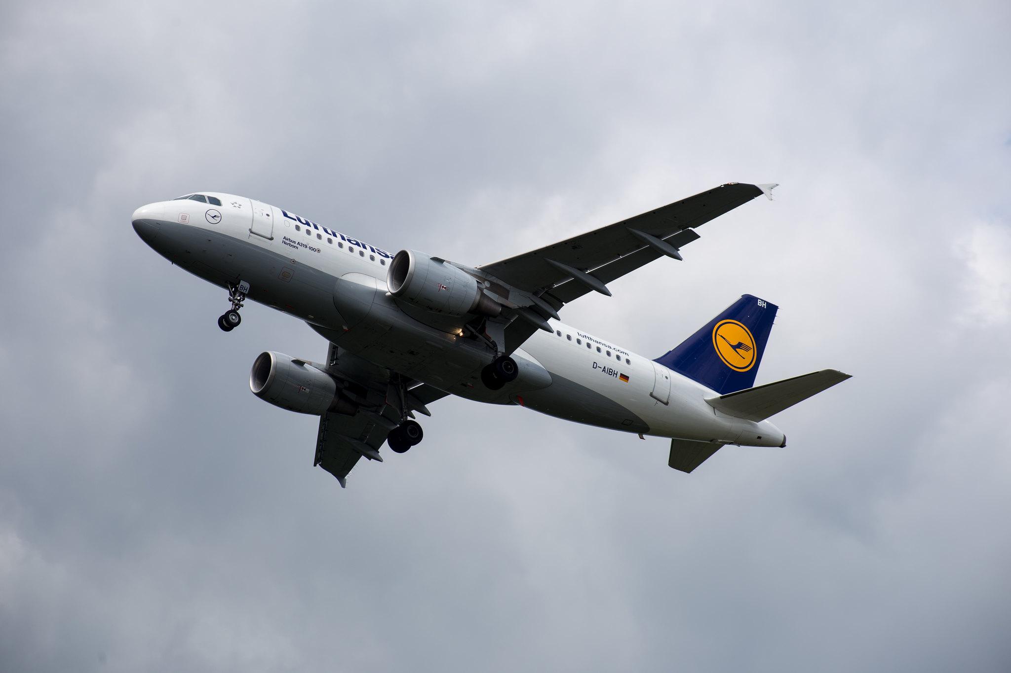 Frankfurt Airport: Lufthansa (LH / DLH) |  Airbus A319-112 A319 | D-AIBH | MSN 5239