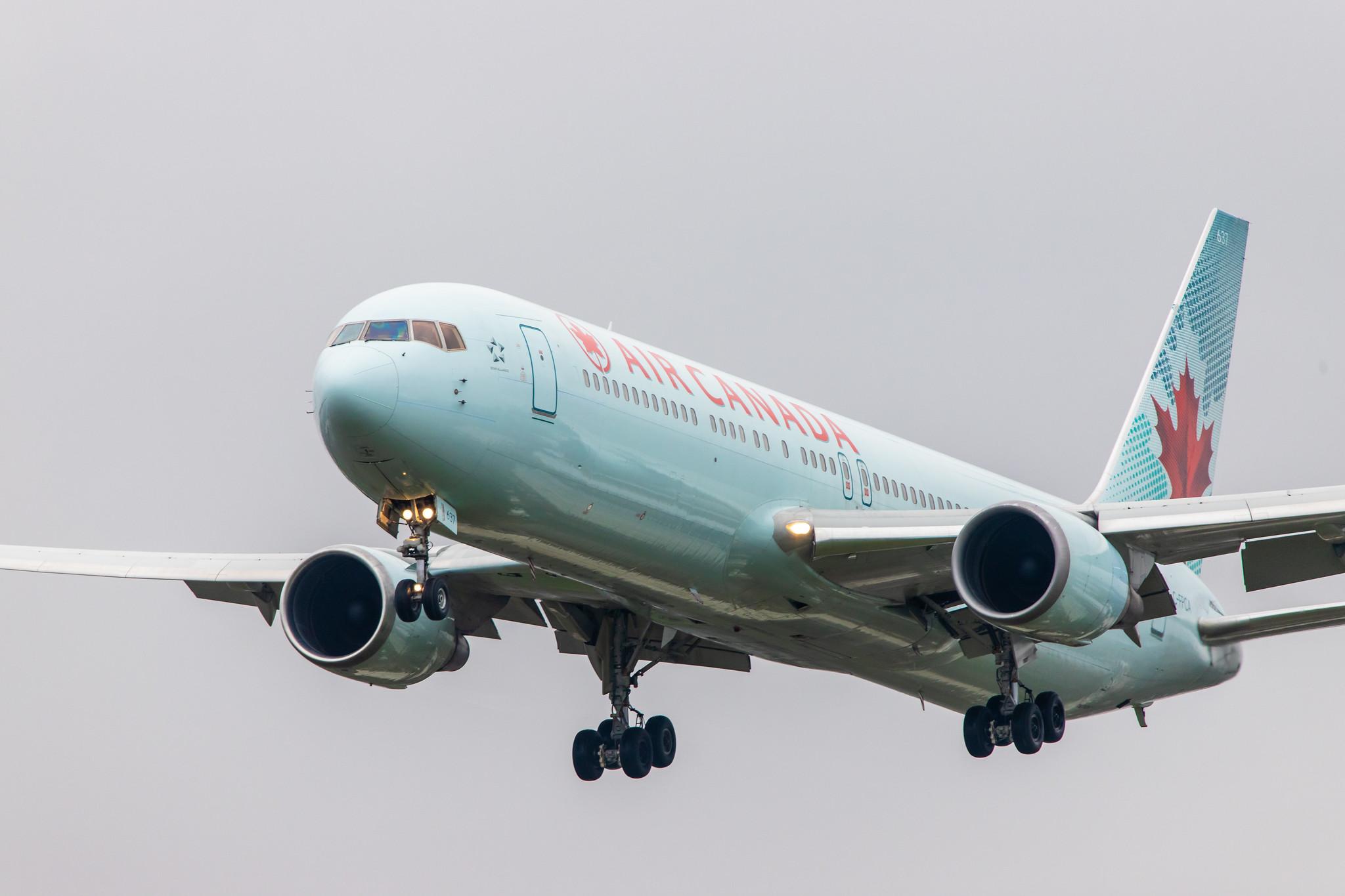 London Heathrow Airport: Air Canada (AC / ACA) |  Boeing 767-375(ER) B763 | C-FPCA | MSN 24306