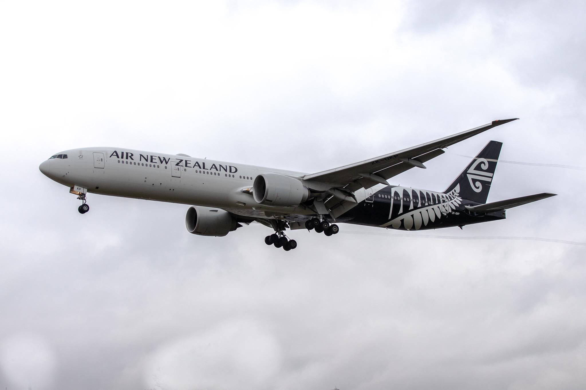 London Heathrow Airport: Air New Zealand (NZ / ANZ) | Boeing 777-319(ER) B77W | ZK-OKP | MSN 39041