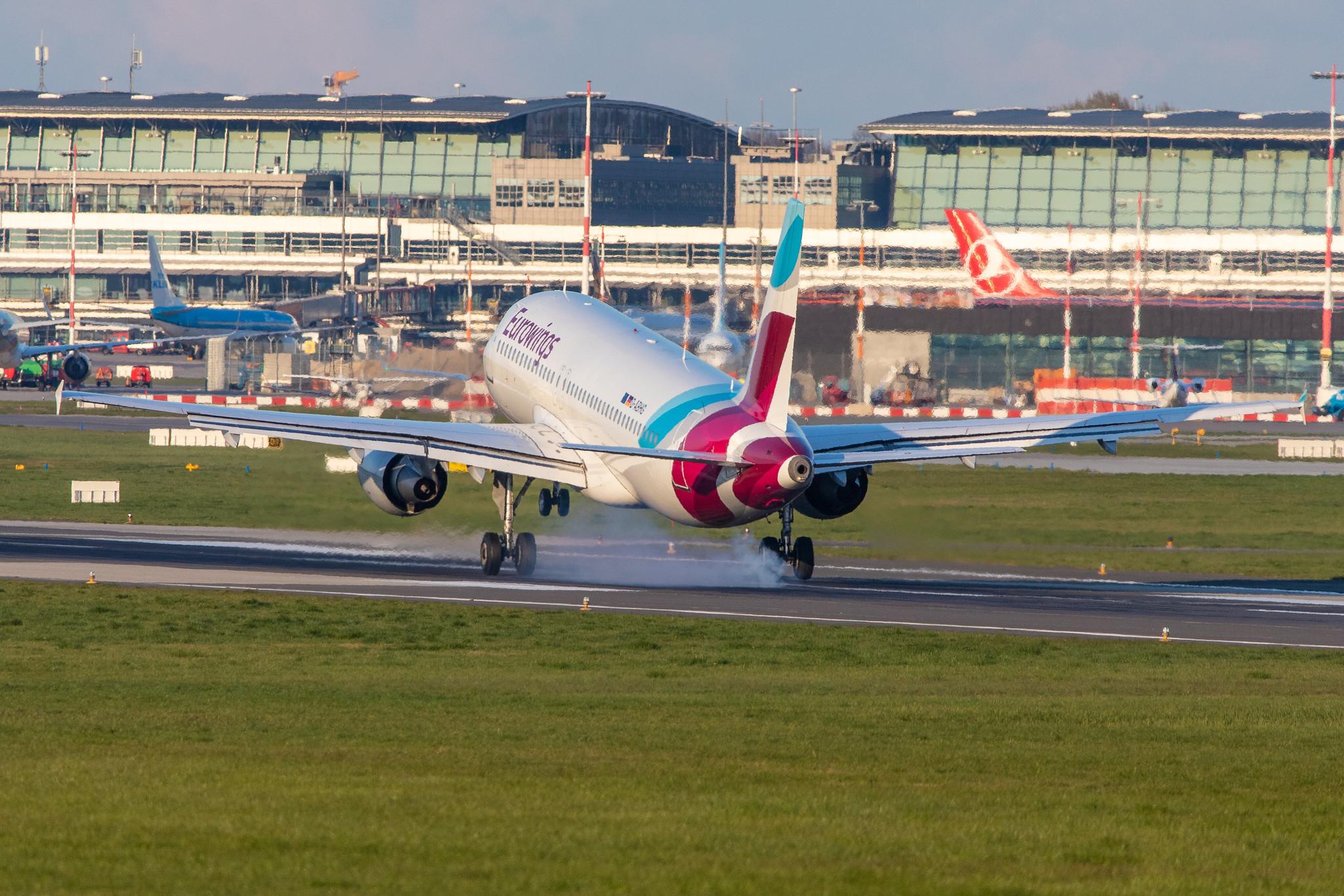 Hamburg Airport: Eurowings (EW / EWG) |  Airbus A320-214 A320 | D-ABHG | MSN 2867