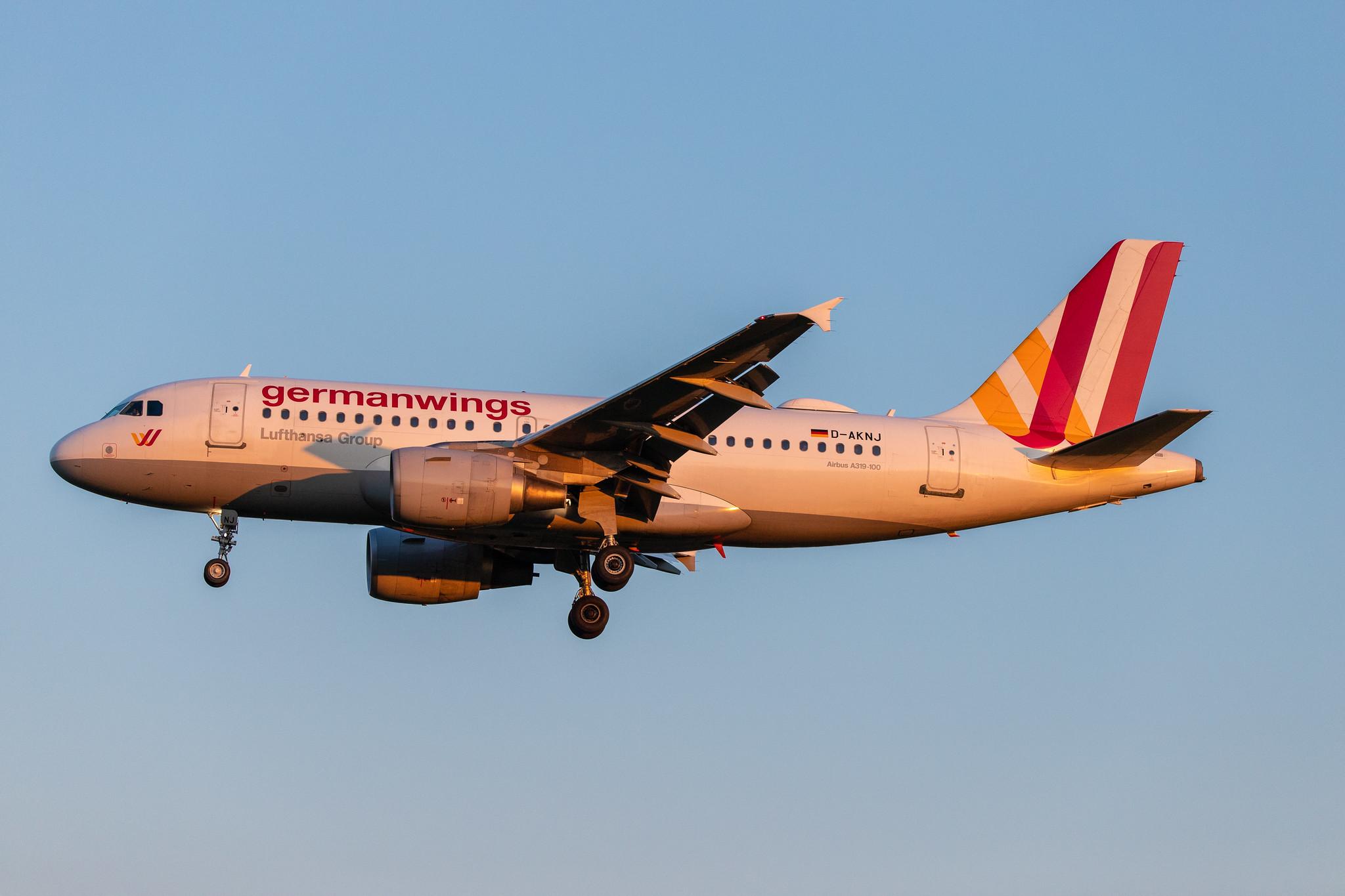 Hamburg Airport: Eurowings (EW / EWG) | Operator: Germanwings | Airbus A319-112 A319 | D-AKNJ | MSN 1172