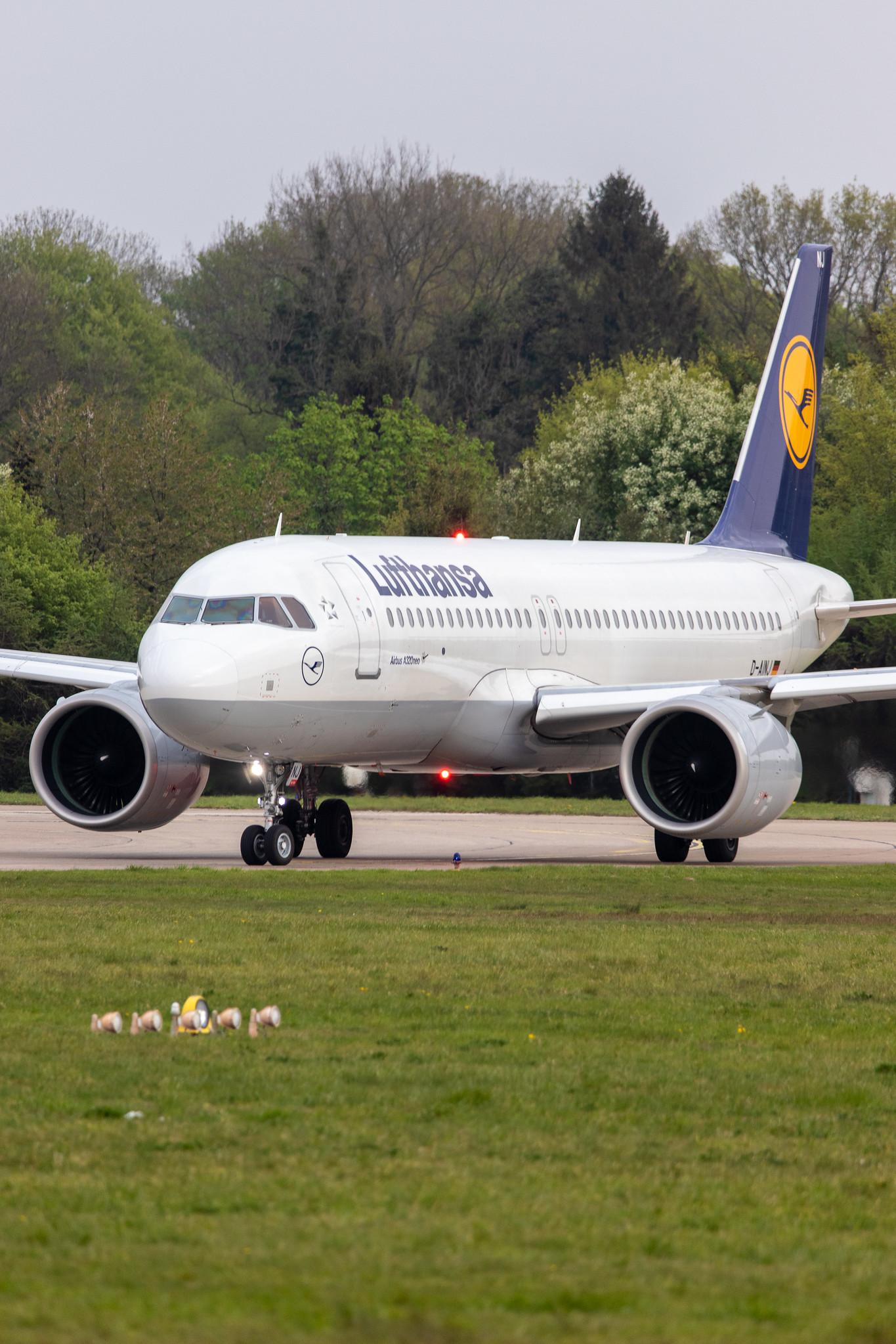 Hamburg Airport: Lufthansa (LH / DLH) |  Airbus A320-271N A20N | D-AINJ | MSN 7735