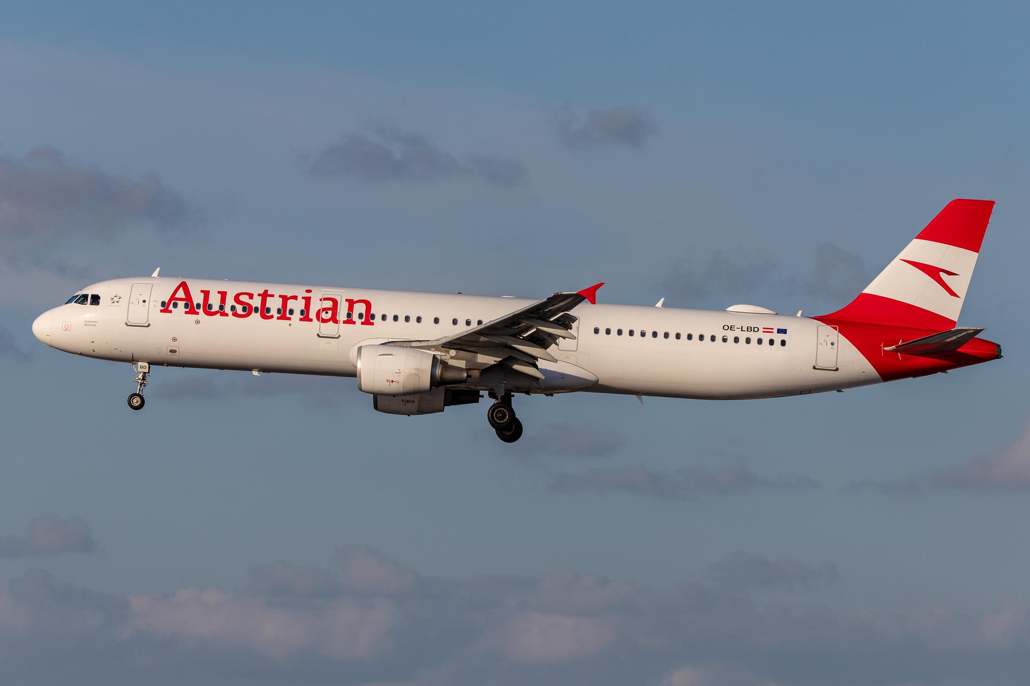 Hamburg Airport: Austrian Airlines (OS / AUA) |  Airbus A321-211 A321 | OE-LBD | MSN 0920