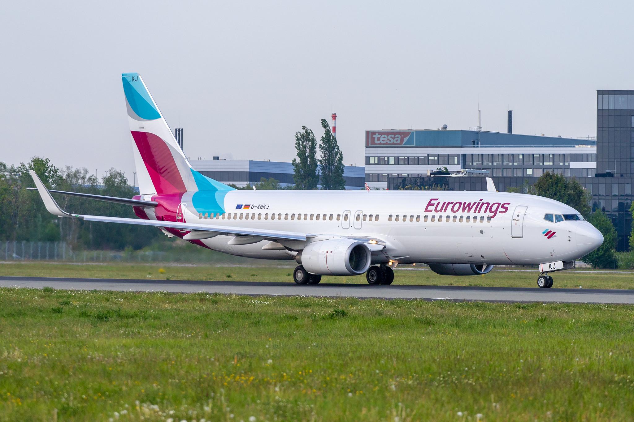 Hamburg Airport: Eurowings (EW / EWG) | Operator: TUI fly |  Boeing 737-86J B738 | D-ABKJ | MSN 37749