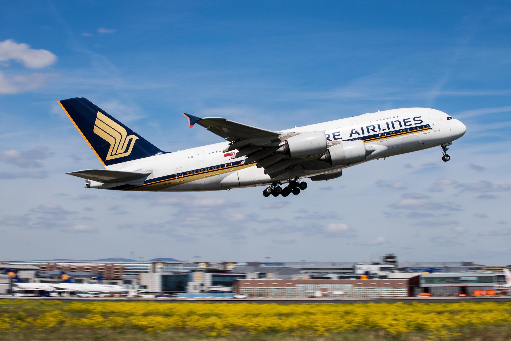Frankfurt Airport: Singapore Airlines (SQ / SIA) |  Airbus A380-841 A388 | 9V-SKP | MSN 076