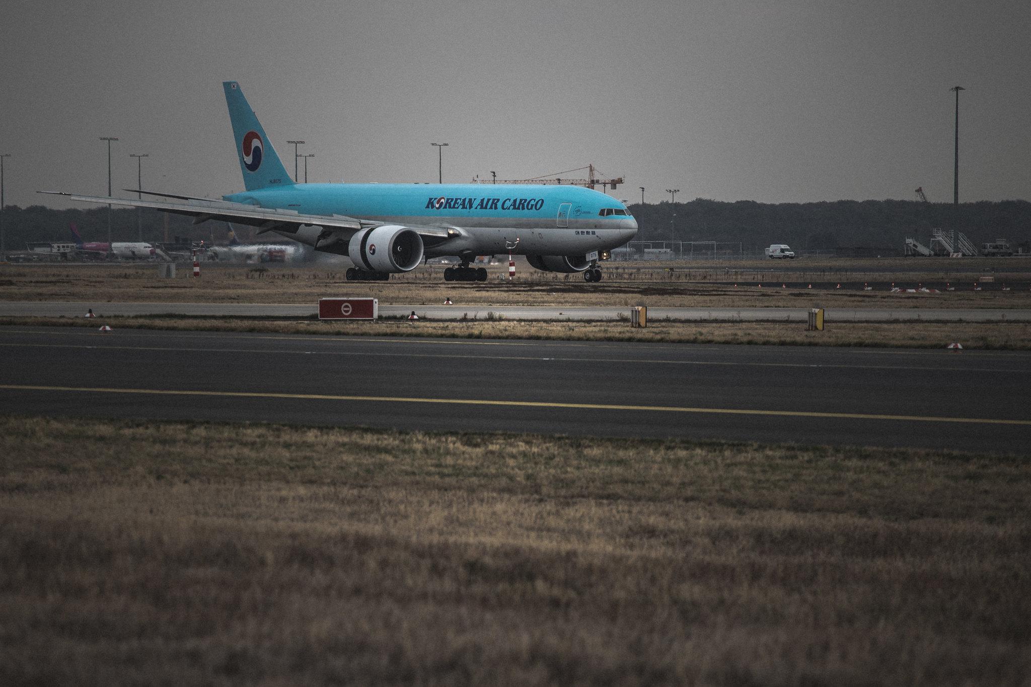 Frankfurt Airport: Korean Air Cargo (KE / KAL) | Operator: Korean Air |  Boeing 777-FEZ B77L | HL8075 | MSN 62631