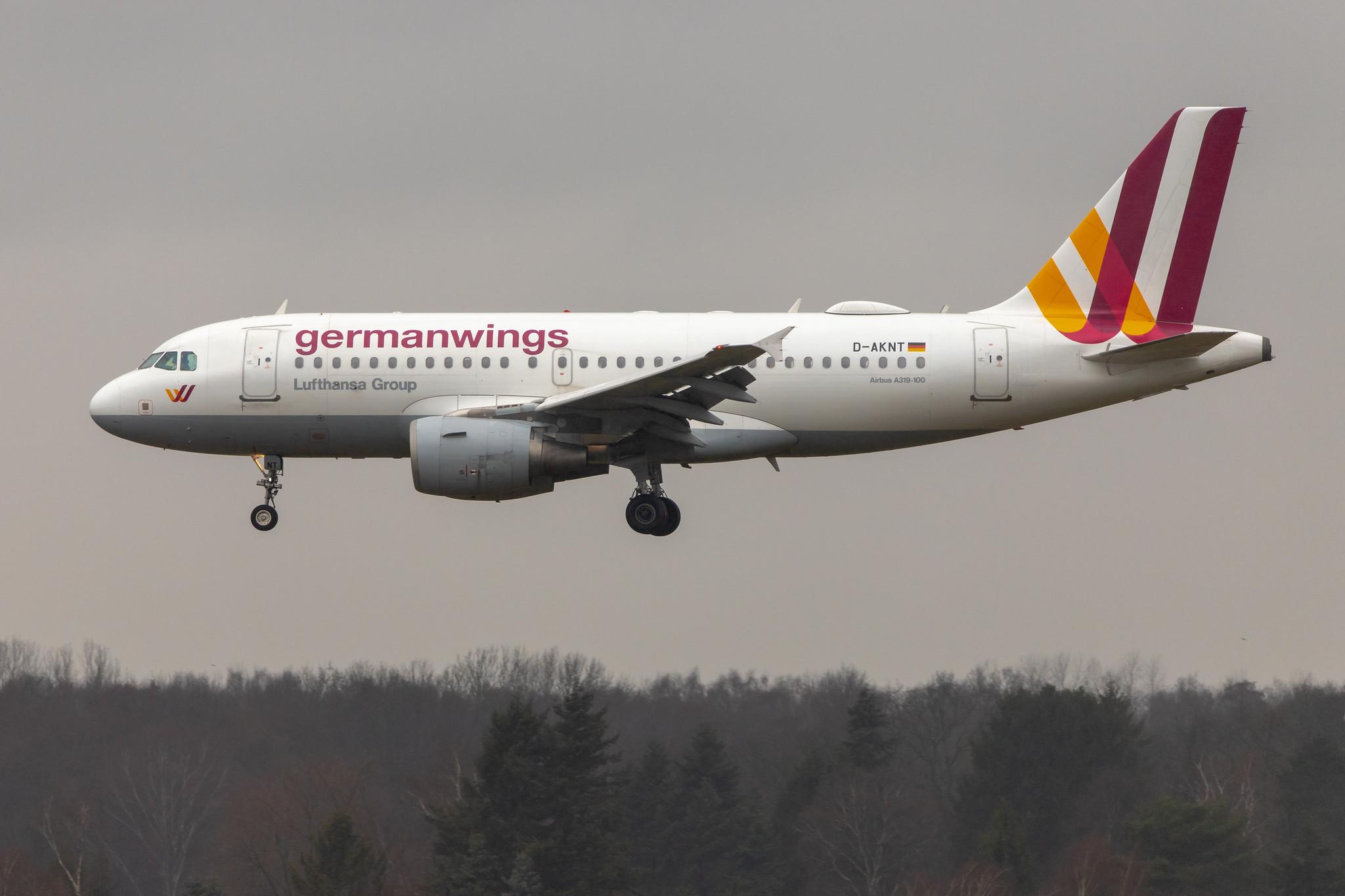 Hamburg Airport: Eurowings (EW / EWG) | Operator: Germanwings |  Airbus A319-112 A319 | D-AKNT | MSN 2607