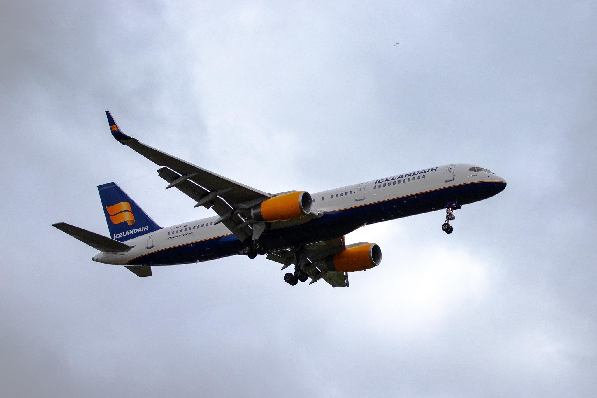 London Heathrow Airport: Icelandair (FI / ICE) |  Boeing 757-256 B752 | TF-FIT | MSN 26244